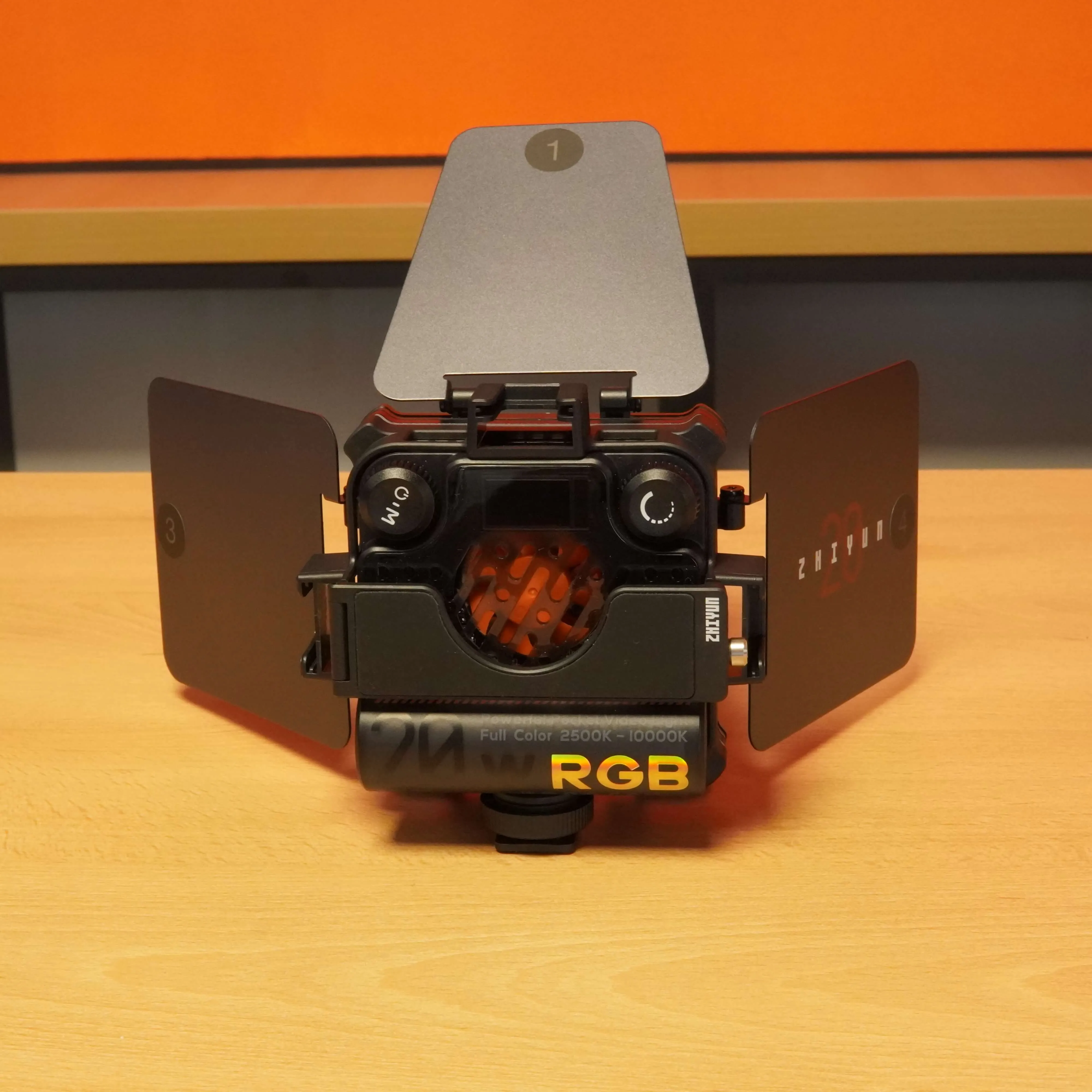 Lampa Zhiyun Fiveray M20C, RGB, LED, Aplicatie Smart, 2000-10000K, Negru - imagine 4