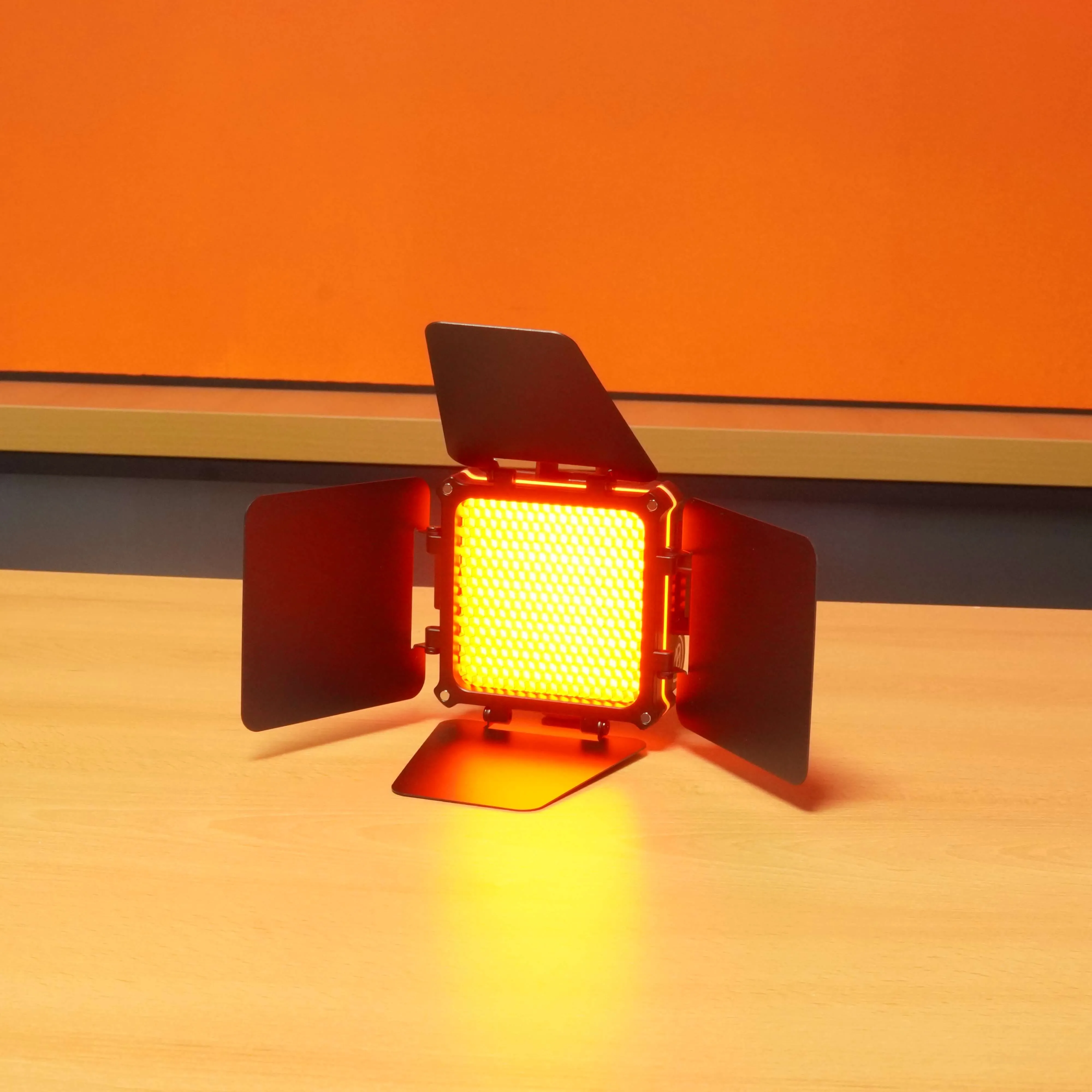 Lampa Zhiyun Fiveray M20C, RGB, LED, Aplicatie Smart, 2000-10000K, Negru - imagine 5