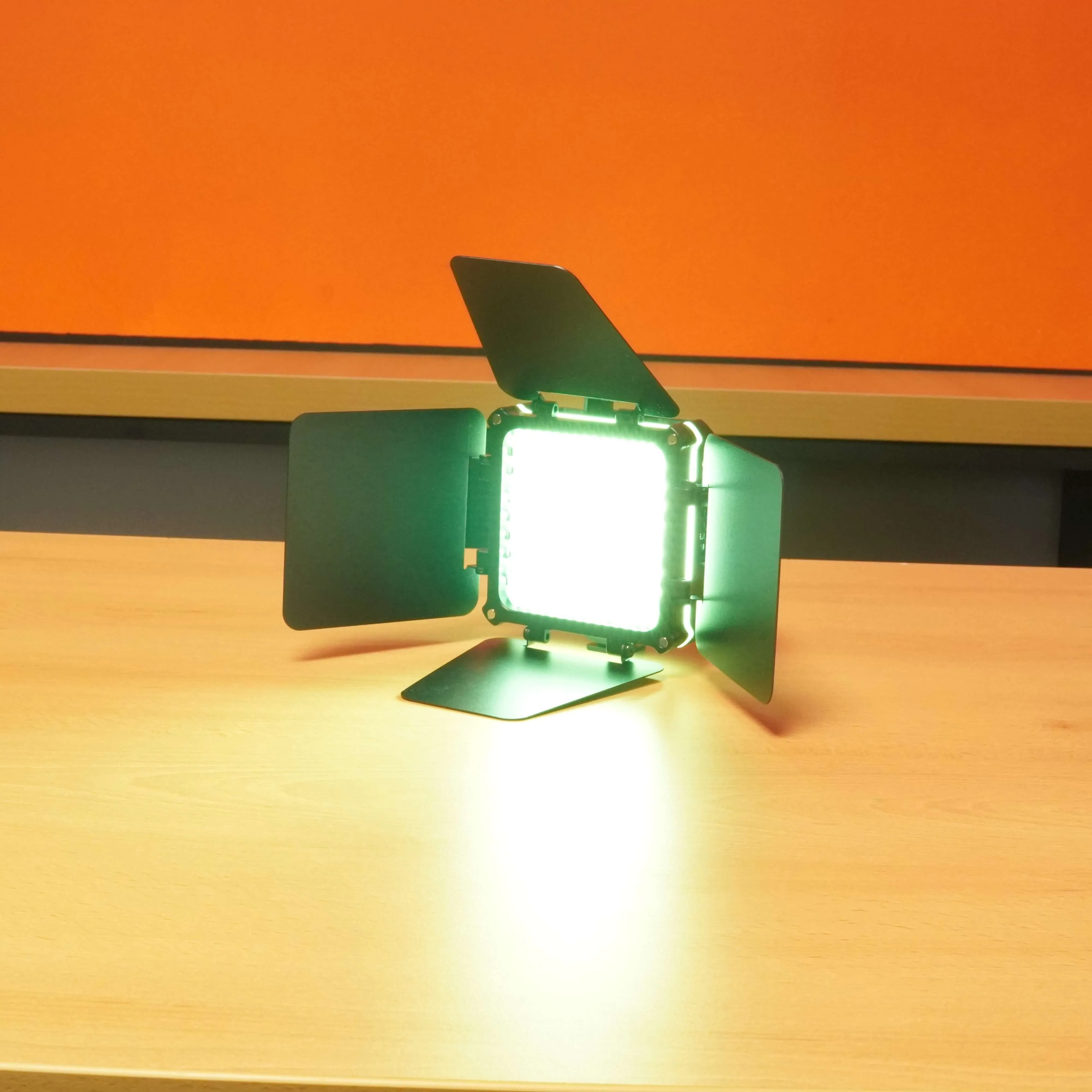 Lampa Zhiyun Fiveray M20C, RGB, LED, Aplicatie Smart, 2000-10000K, Negru - imagine 7