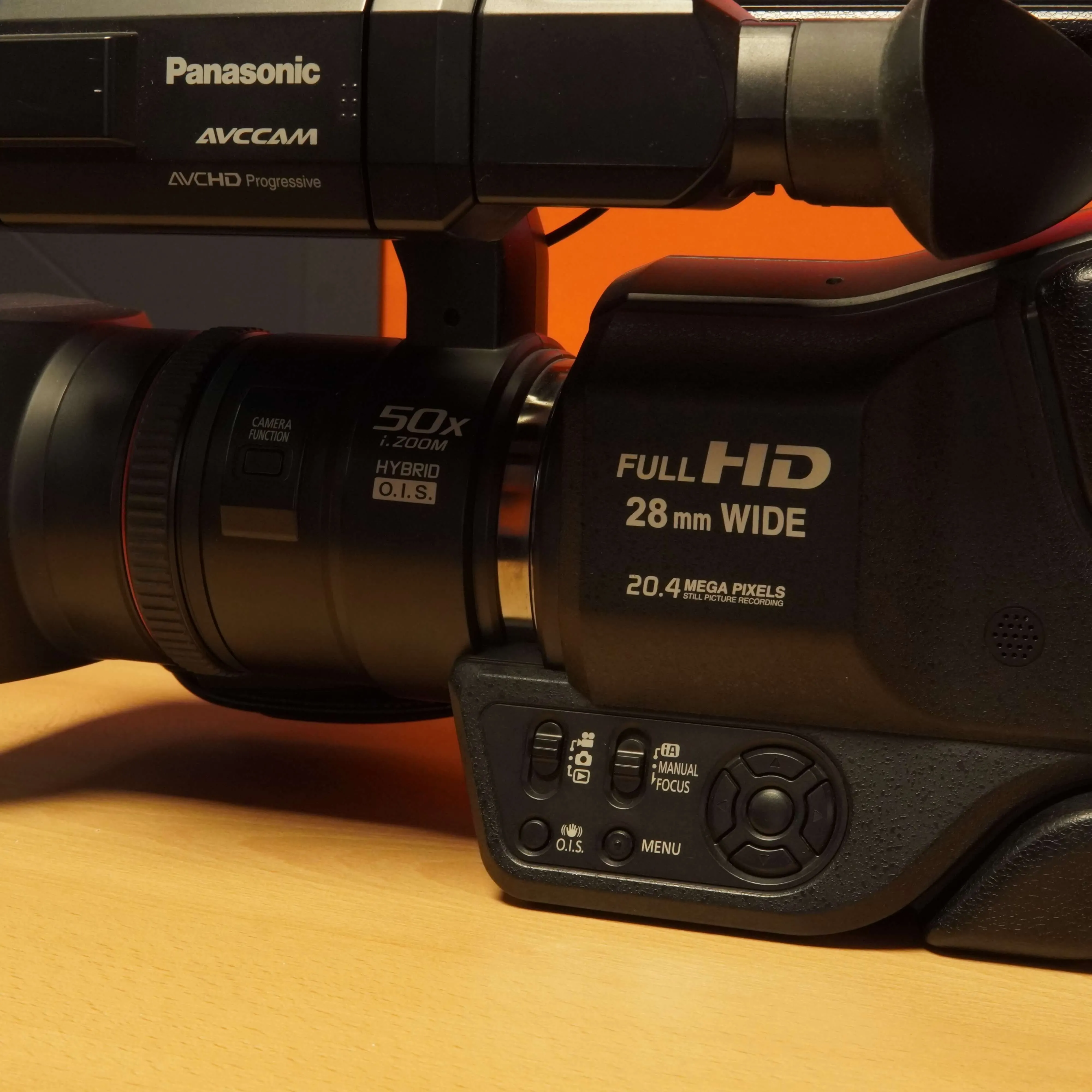 Camera Video Profesionala Panasonic AG-AC8EJ, Full HD, AVCCAM, 50 iZoom, Hybrid O.I.S. 28MM Wide, 20.4 MP, Negru - imagine 5