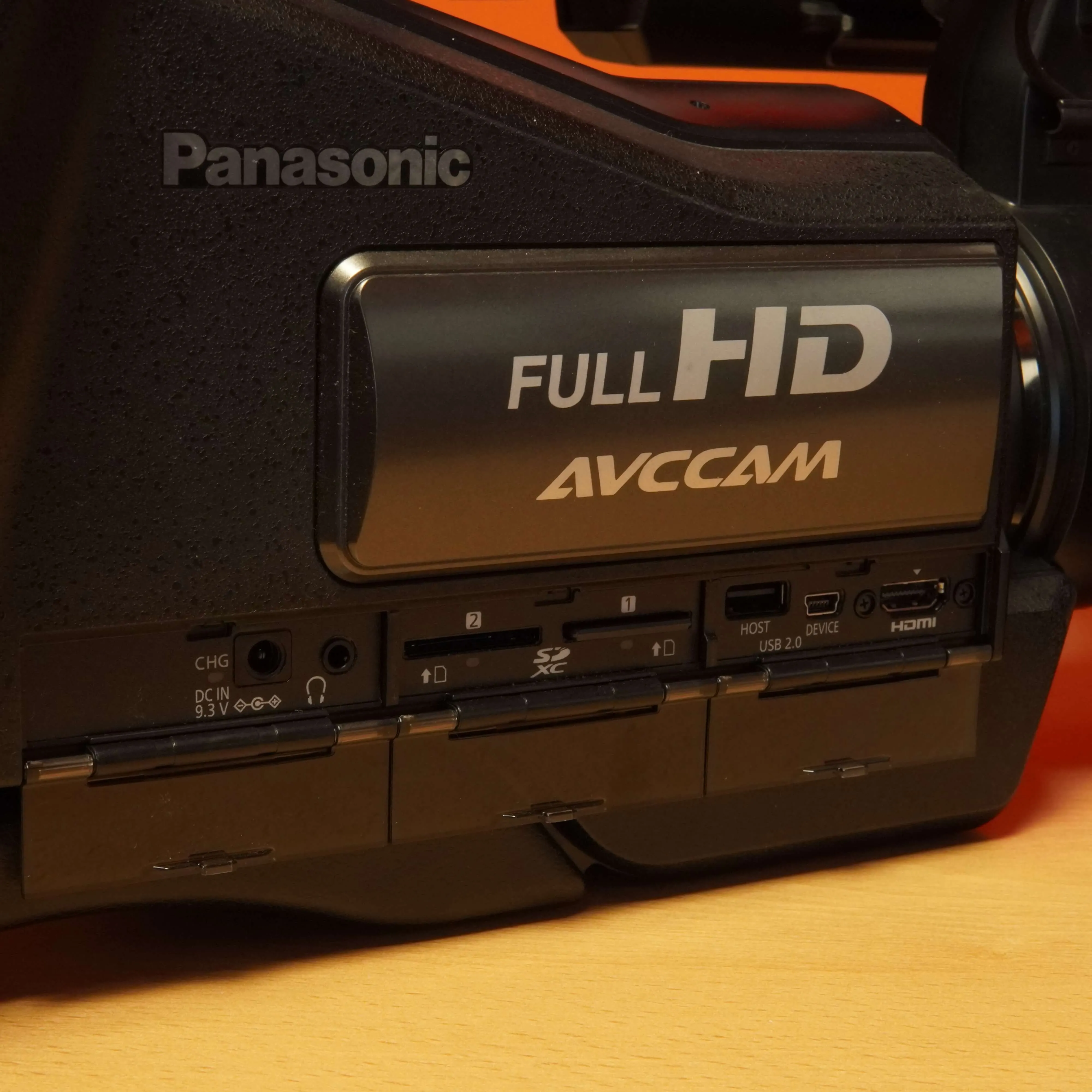 Camera Video Profesionala Panasonic AG-AC8EJ, Full HD, AVCCAM, 50 iZoom, Hybrid O.I.S. 28MM Wide, 20.4 MP, Negru - imagine 8