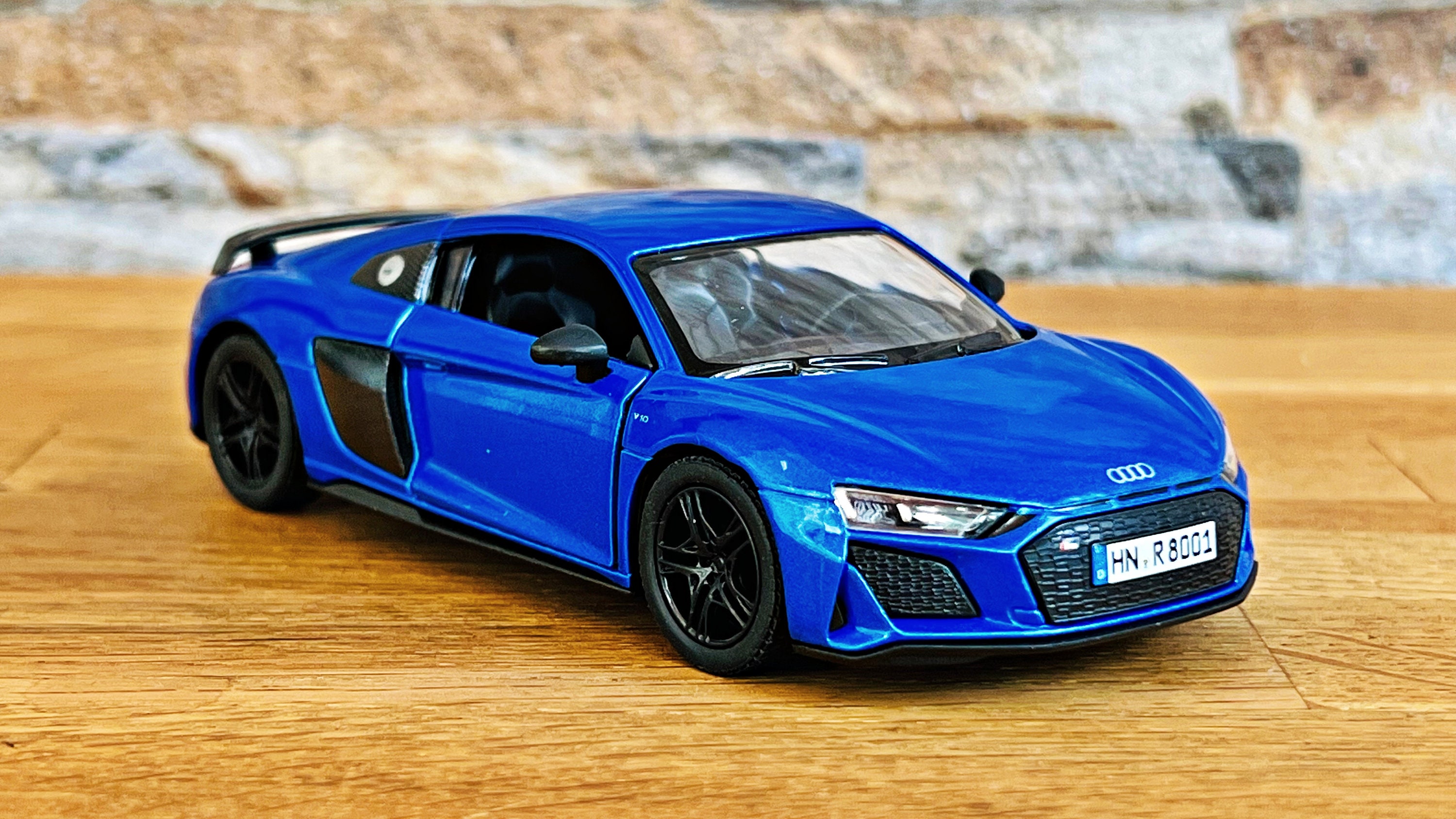 Macheta Auto 1:18 Maisto Audi R8 V10 Plus, Metallic Blue