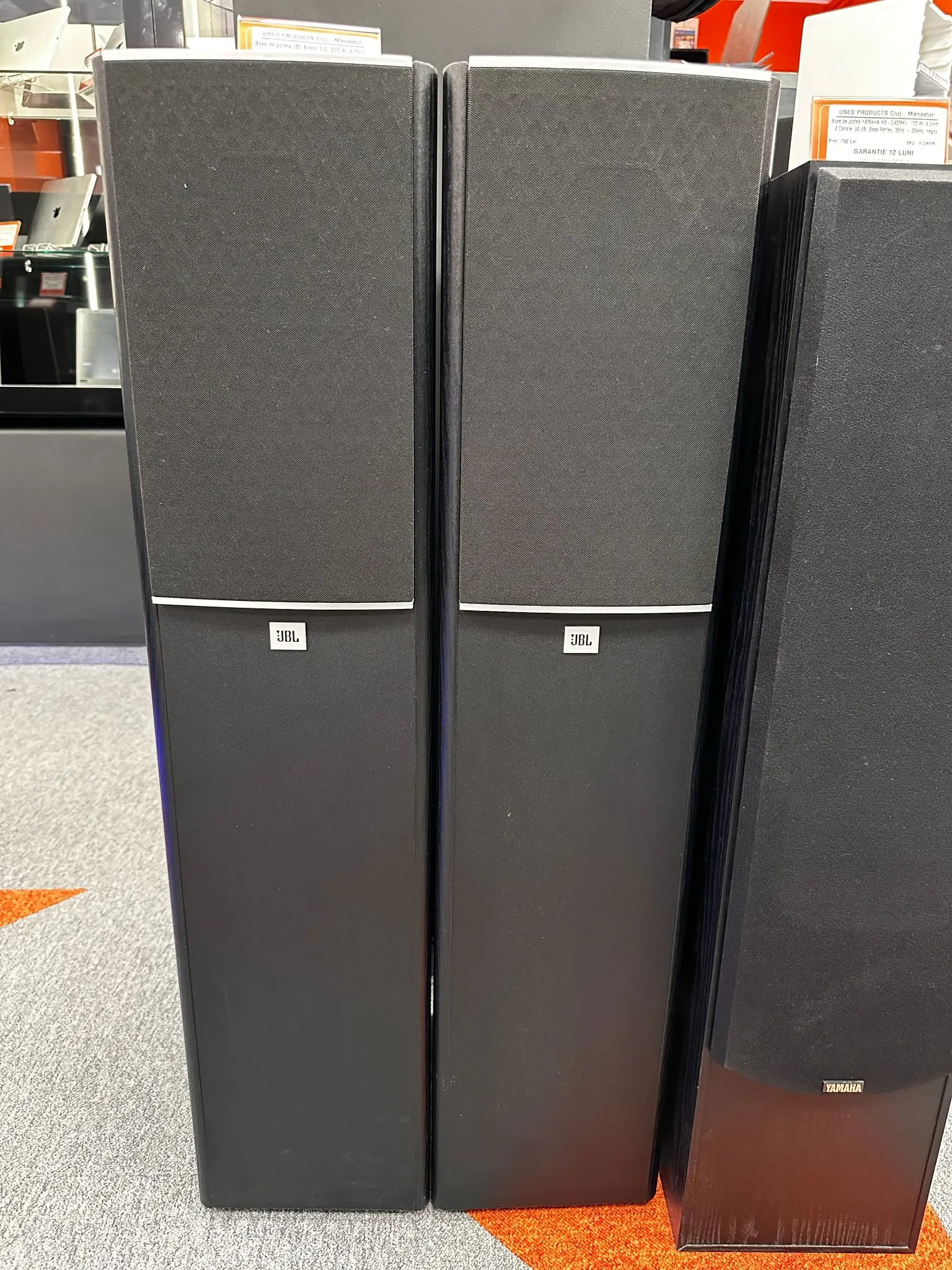 Boxe de podea JBL Arena 170, 200 W, 8 OHm, Bass Reflex, 12.5 Kg, negru