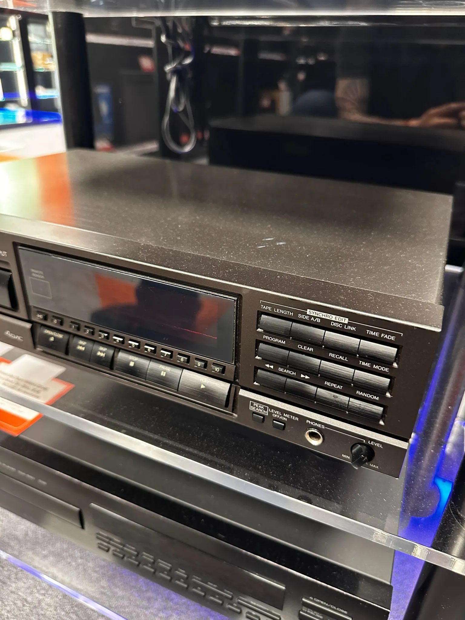 CD Player Technics SL-PG400A, Optic, Format CD, 1-bit MASH, 98 dB, THD 0.0003, negru - imagine 2
