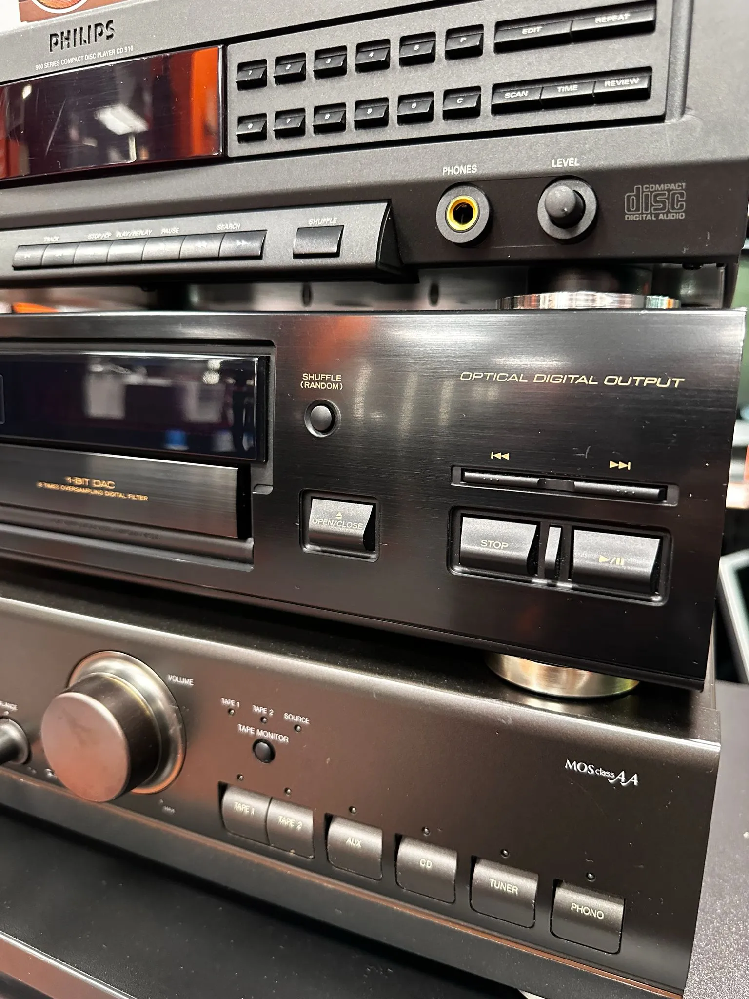 Stereo Compact Disc Player TEAC CD-P3450, 1-bit DAC, 5Hz - 20kHz, THD 0.008, Iesire optic, Casti, negru - imagine 3