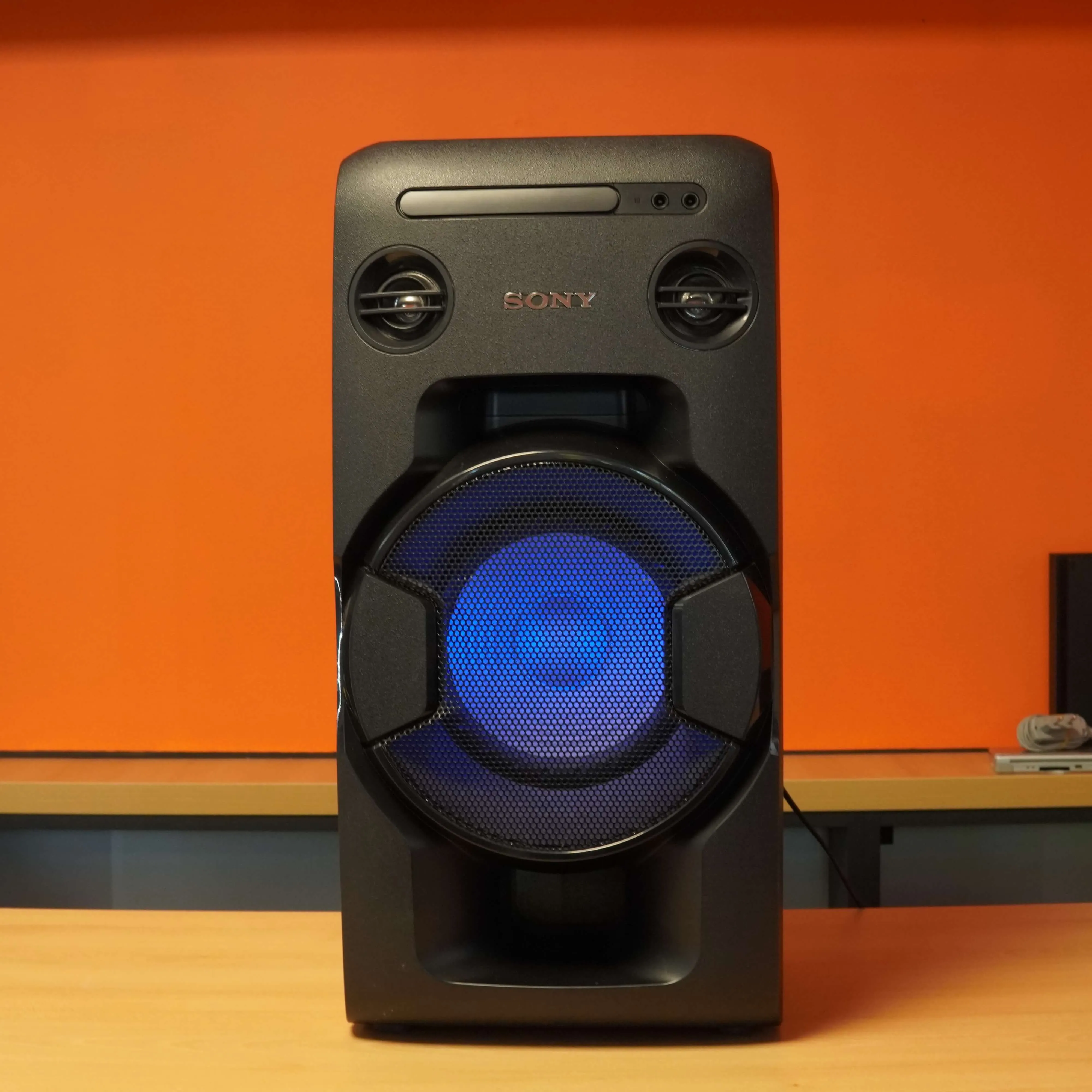 Boxa Sony MHC-V11, Bluetooth, USB, FM Radio, Mega Bass, Negru (Alimentare prin cablu) - imagine 2