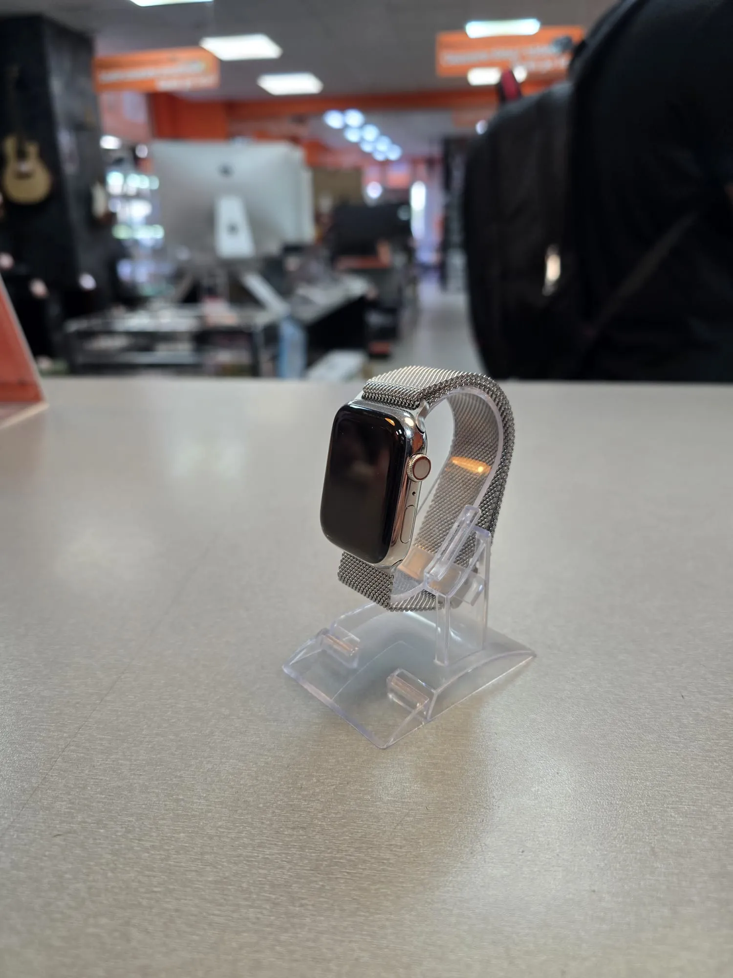 Apple Watch Series 9, 45mm, Stailess Steel, Bratara Compatibila, GPS, Cellular, A2984