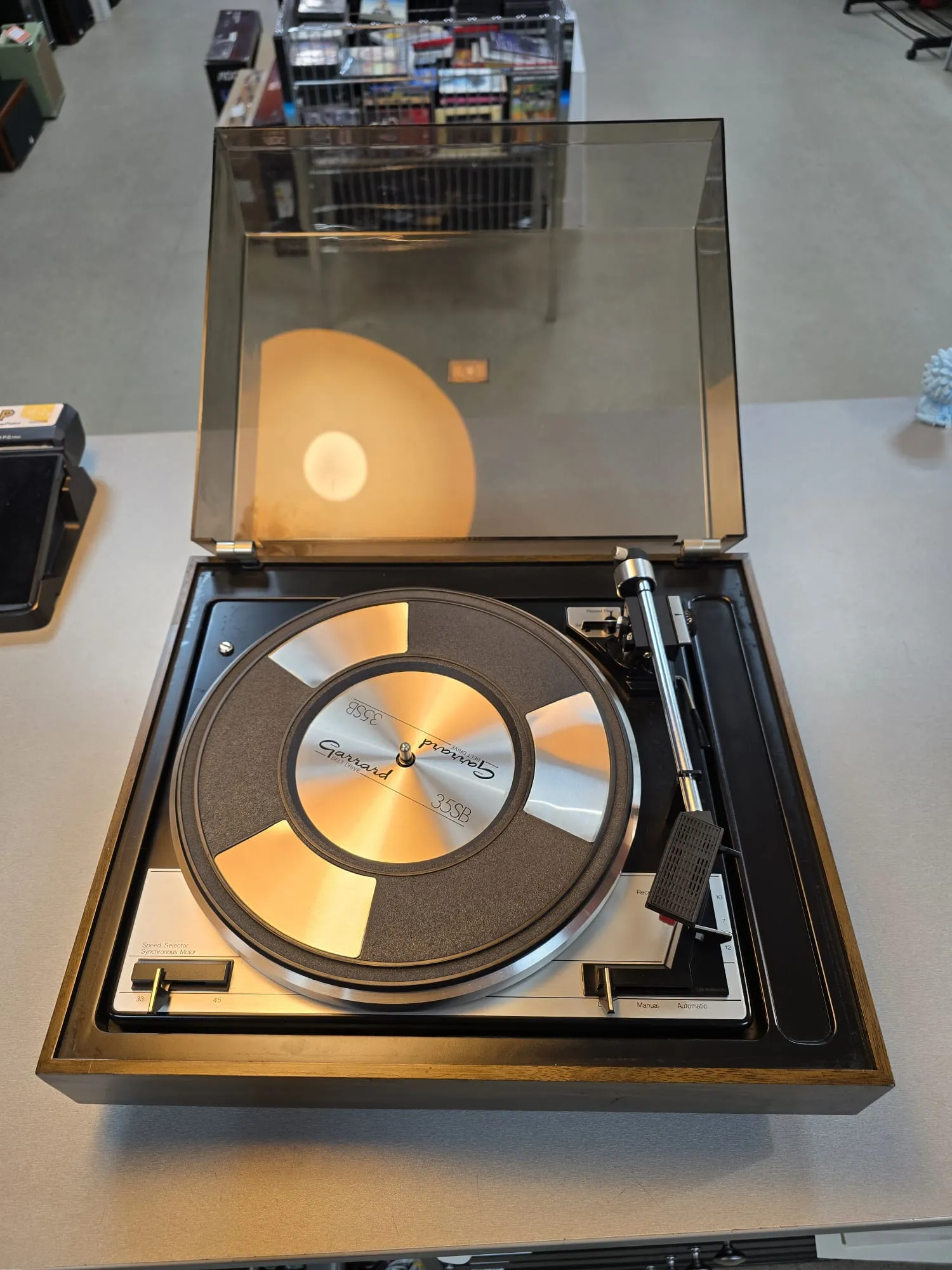 Pick-Up GARRARD 35SB, 33.33/45RPM, Platou de Aluminiu 280mm, Motor sincron cu 4 poli, Sistem de Anti-Skating, Repeat play, 2 viteze actionate prin curea, Maro - imagine 3