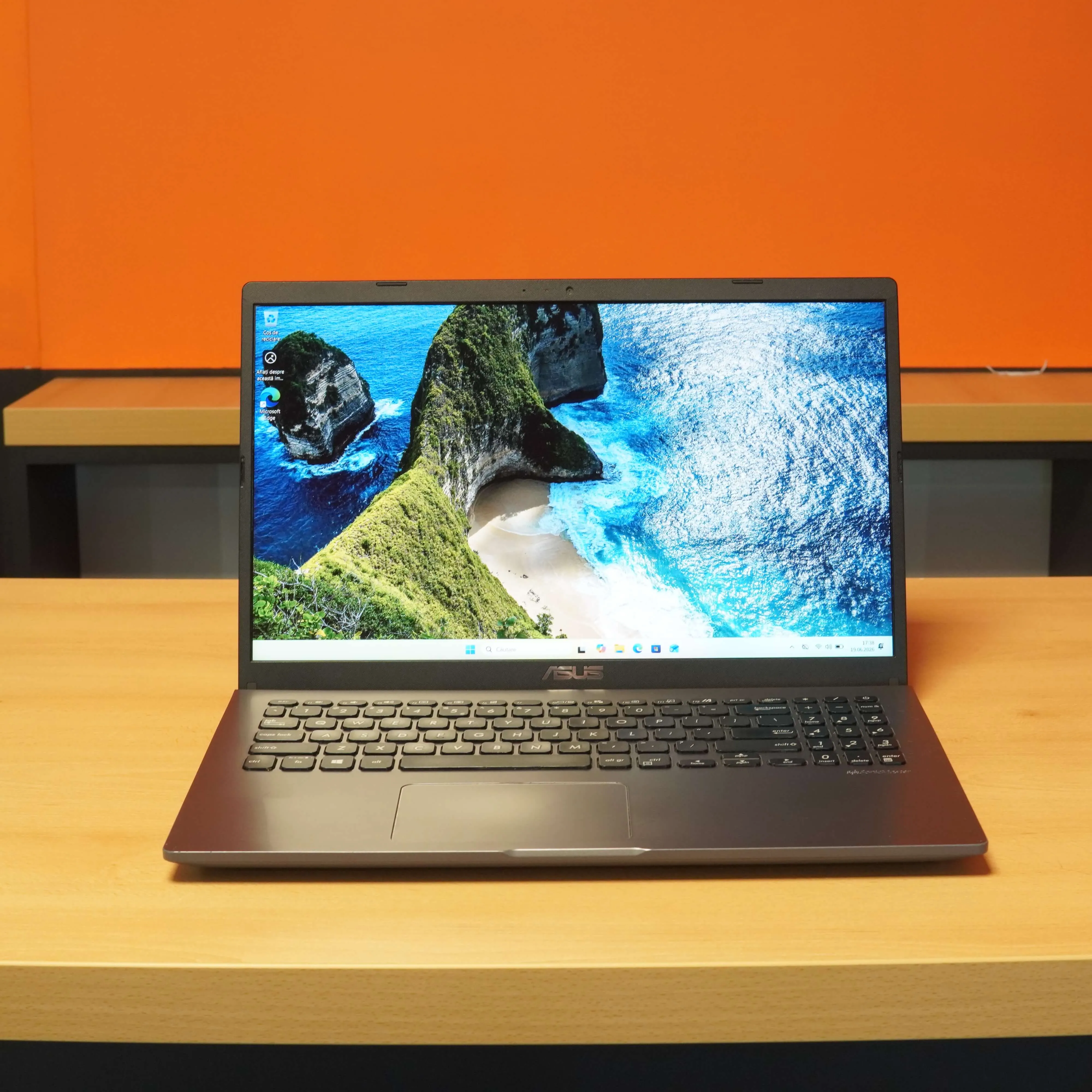 Asus X509F i7-8565u 8GB RAM, 512GB SSD, Intel UHD Graphics 620, (Defect Cosmetic) - imagine 2