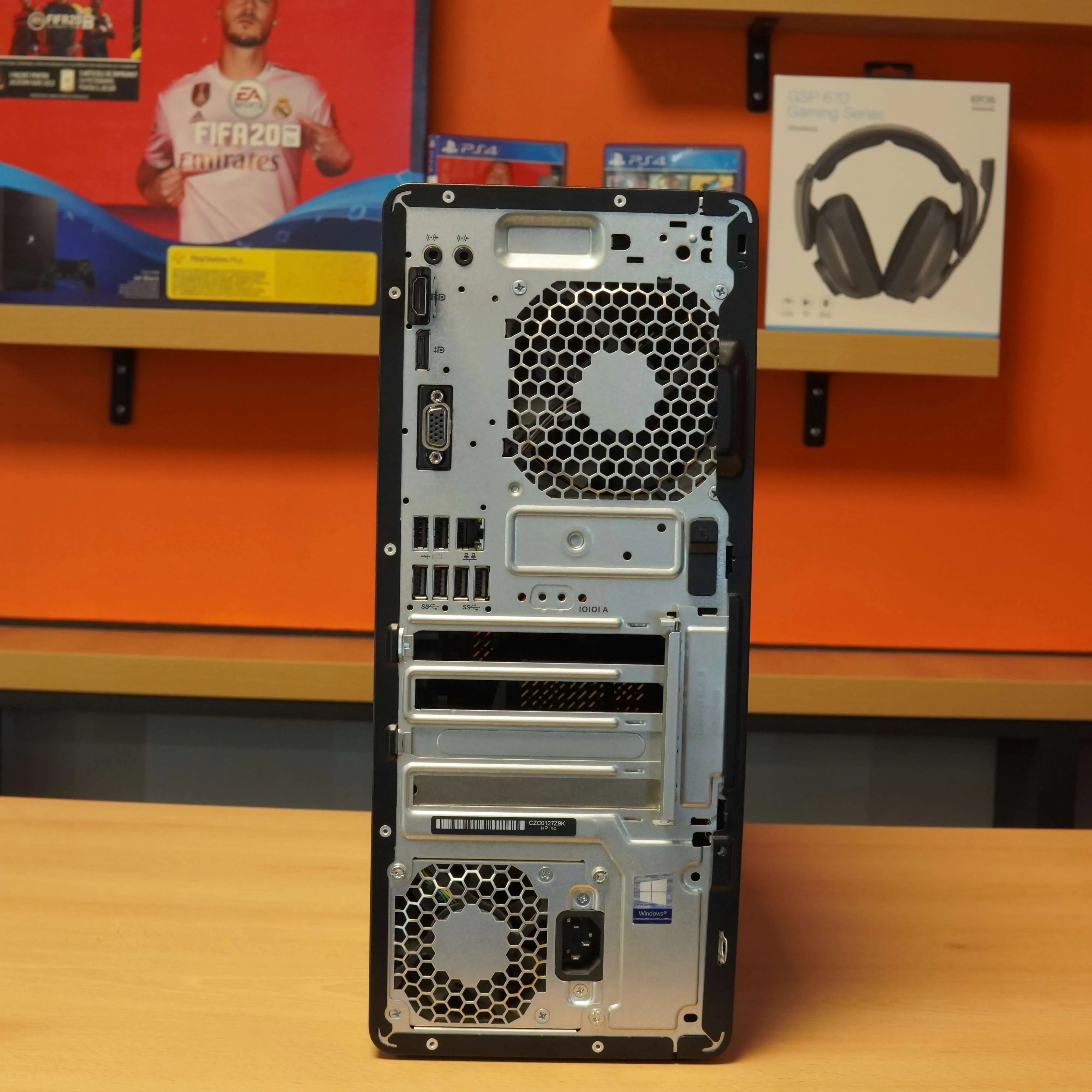 HP Elitedesk 800 G5 Tower i7-9700, 16 GB RAM, 128 GB SSD, DisplayPort, USB, Negru - imagine 3
