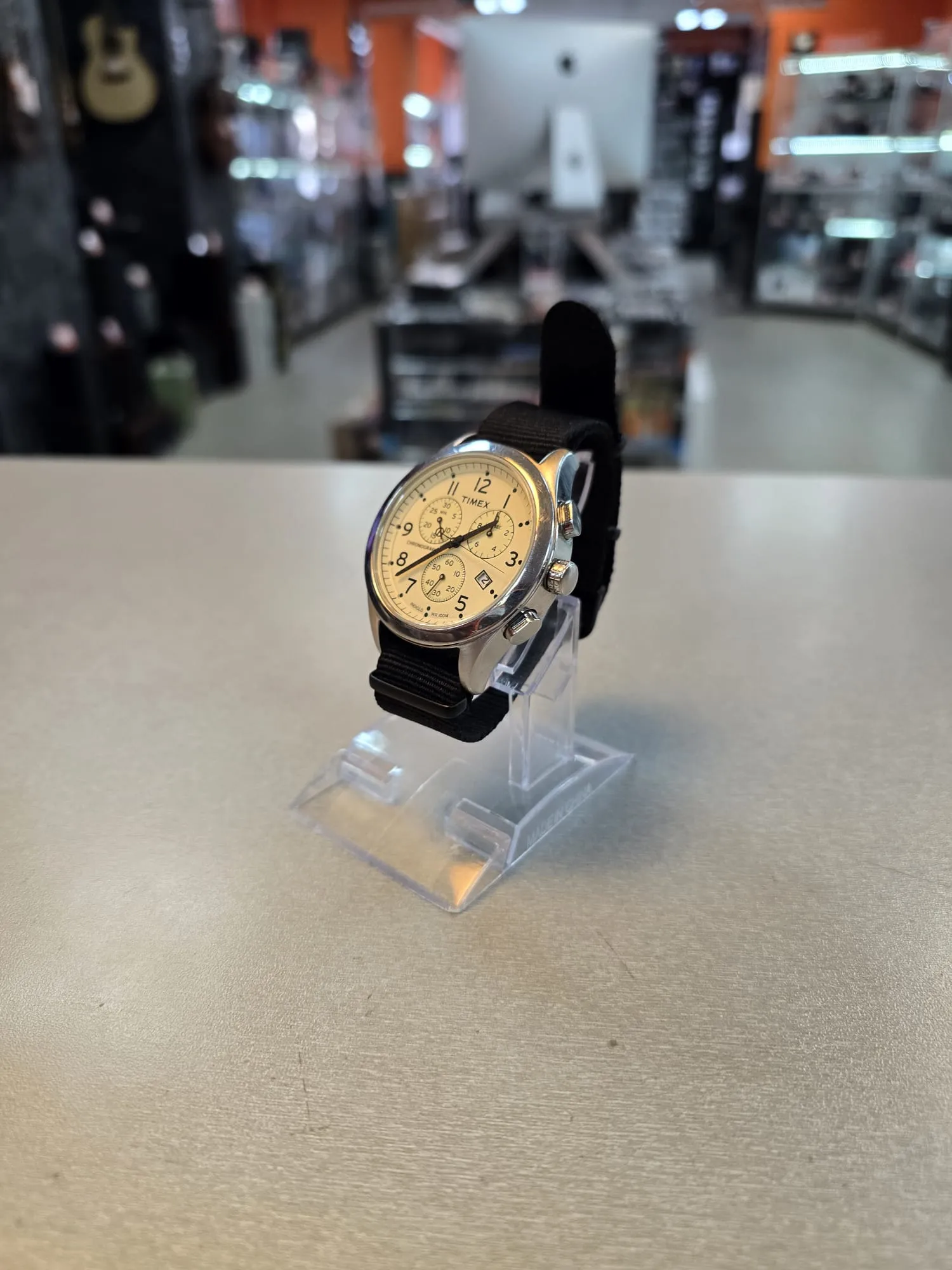 Ceas barbatesc Timex T2M468, 42mm, 10ATM, Carcasa otel inoxidabil, Bratara Compatibila, Analog, Quart, Argintiu/Crem - imagine 3