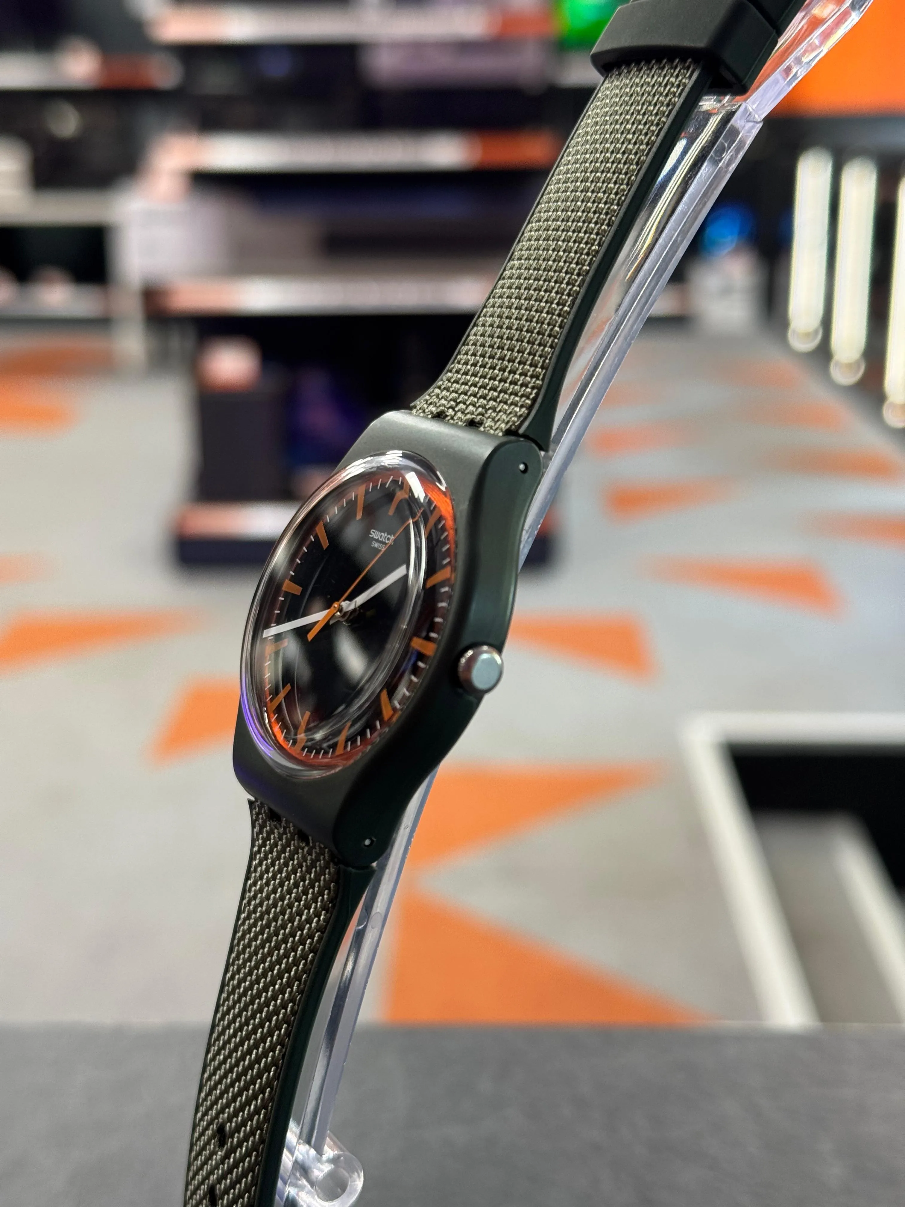 Ceas Swatch ONGPAY! SwatchPAY! SVIG100-5300, 42mm, Quart, NFC, Curea textil, 3 ATM, Analog, Verde/Portocaliu - imagine 3