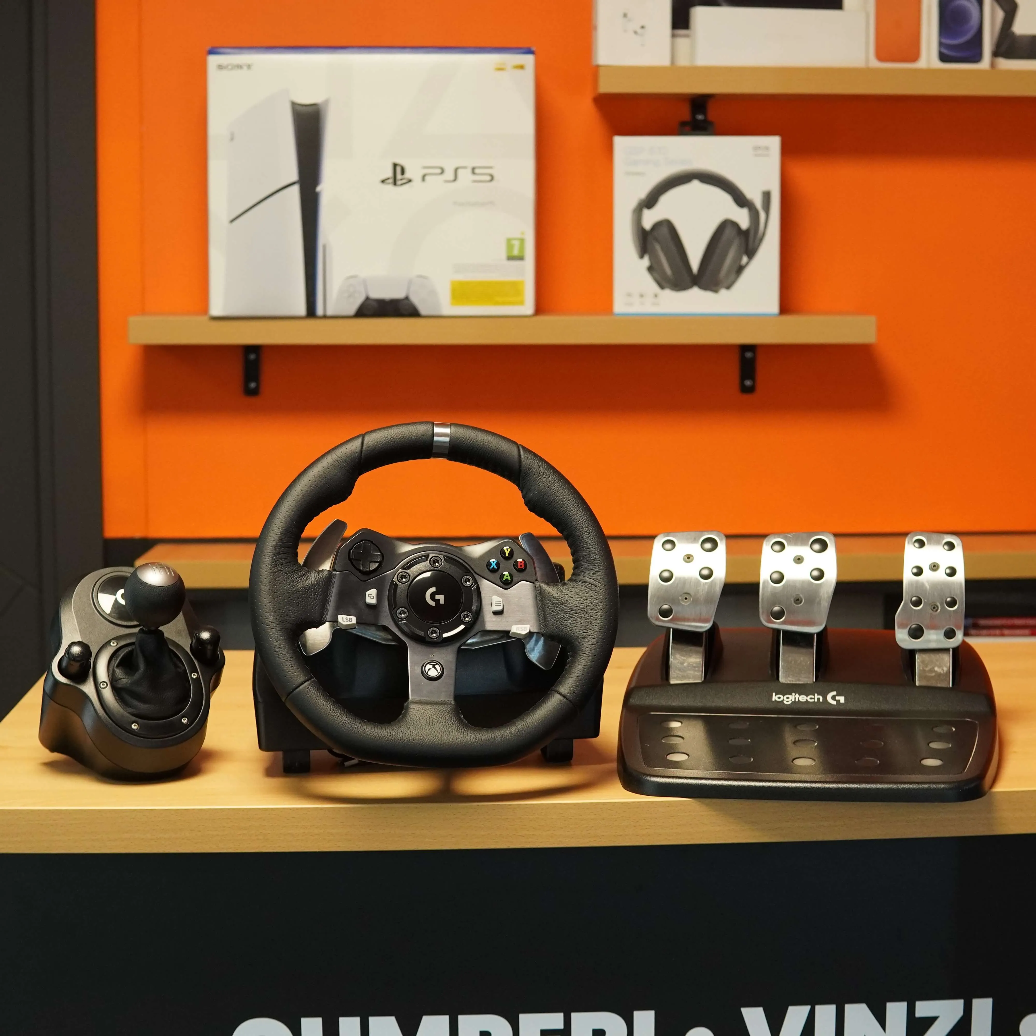 Volan cu Pedale + Schimbător Logitech G920 Driving Force Racing pentru PC / Xbox - imagine 2