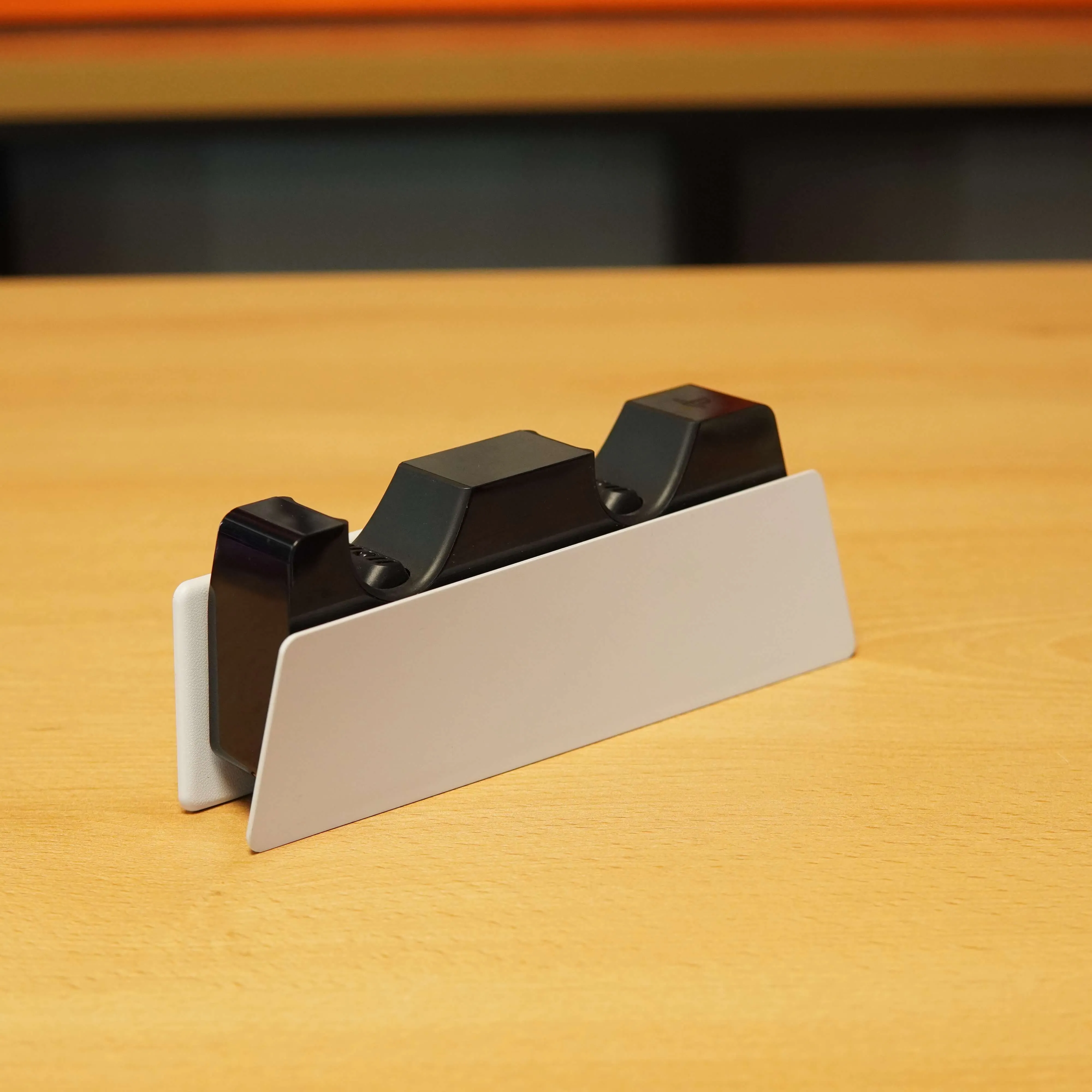 Sony DualSense Statie de Incarcare, Alb - imagine 3