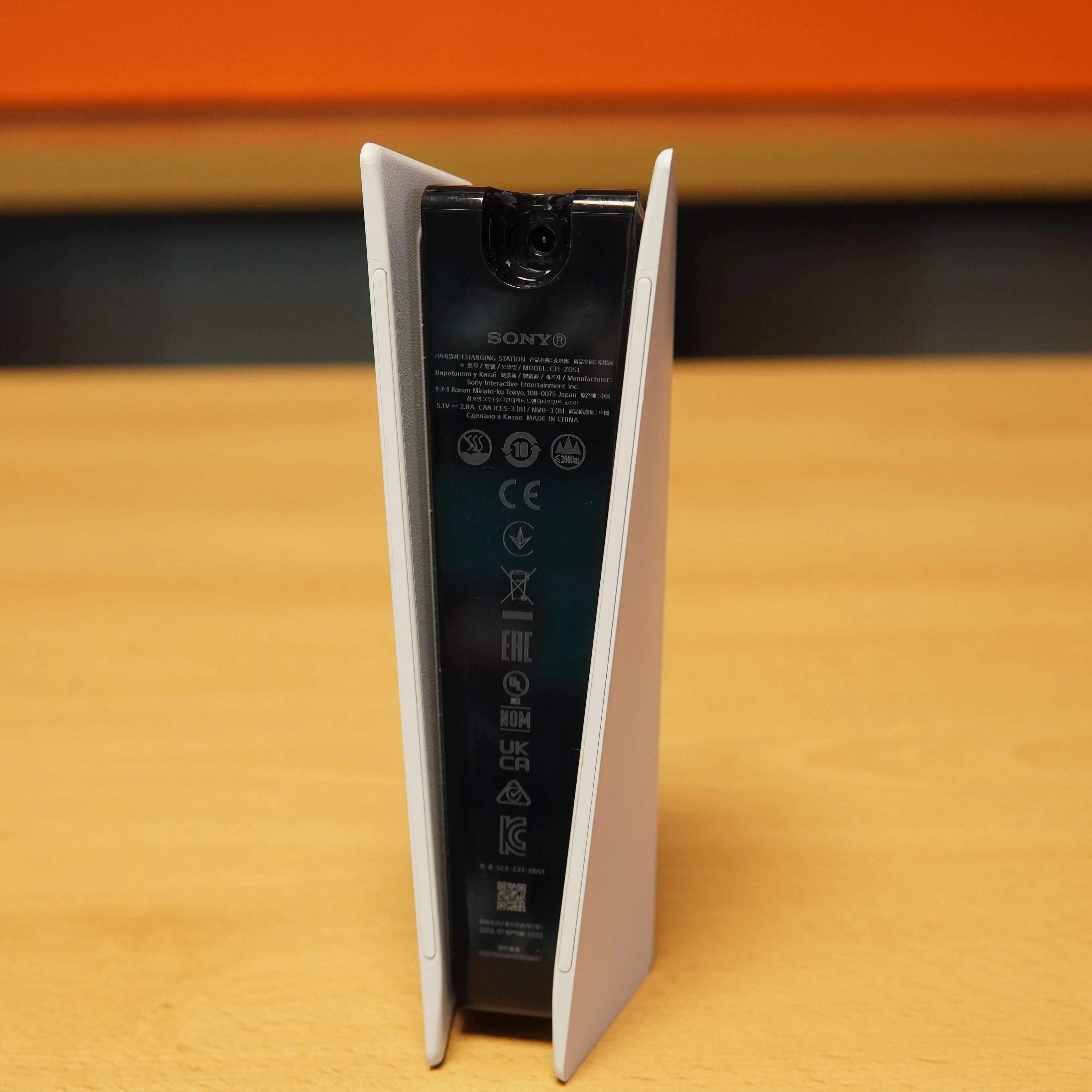 Sony DualSense Statie de Incarcare, Alb - imagine 5