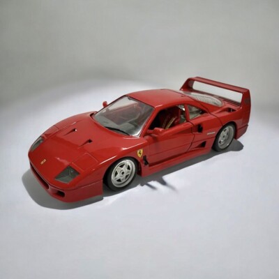 Macheta Bburago 1/18 - Ferarri F40 1987 - Made in Italy - imagine 2