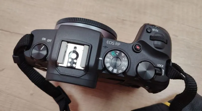Aparat Foto Body Mirrorless Canon EOS RP 30.3 MP, Full Frame, Montura Canon RF, WiFi, HDMI, USB-C - imagine 2