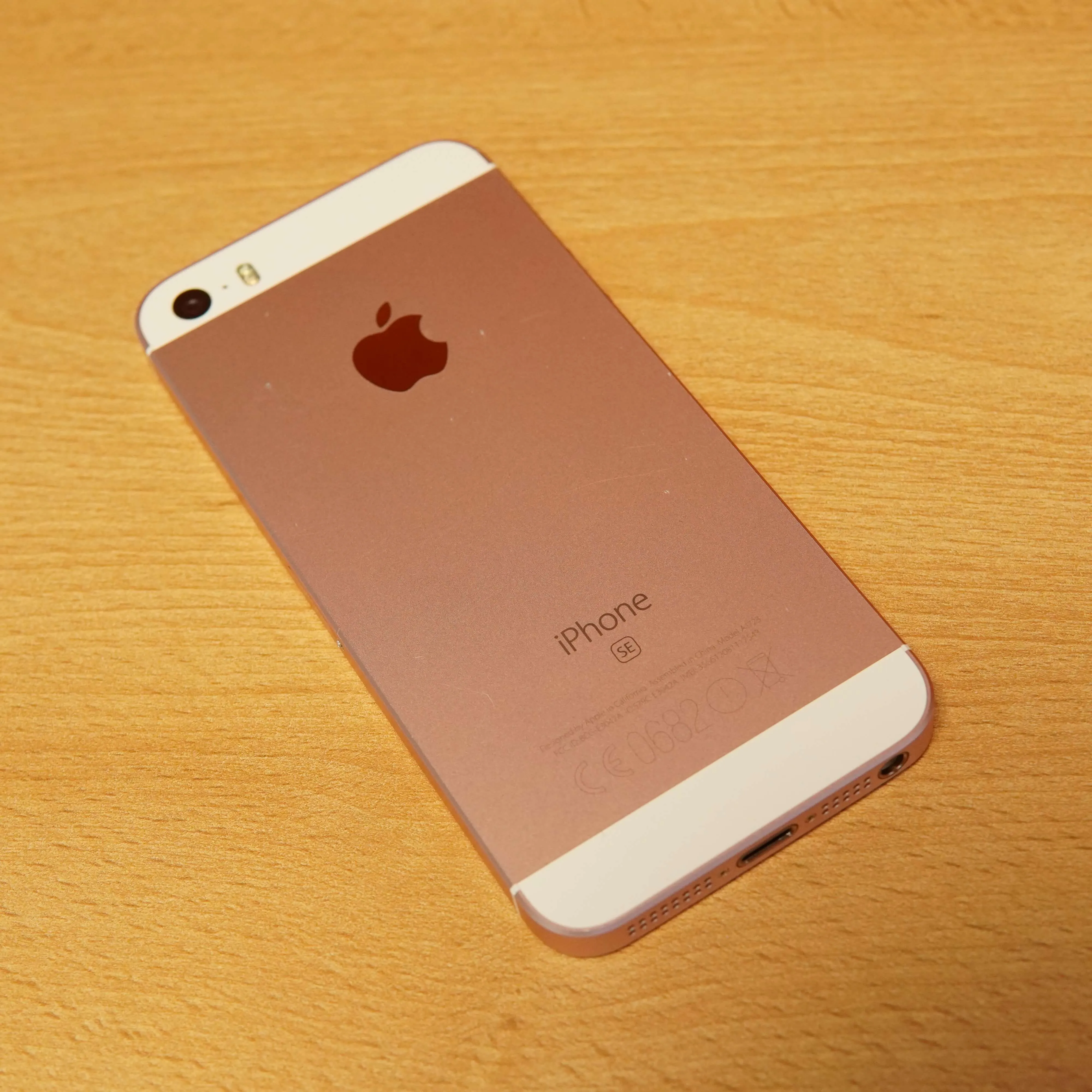Apple iPhone SE 2016 16 GB, Roz - imagine 7