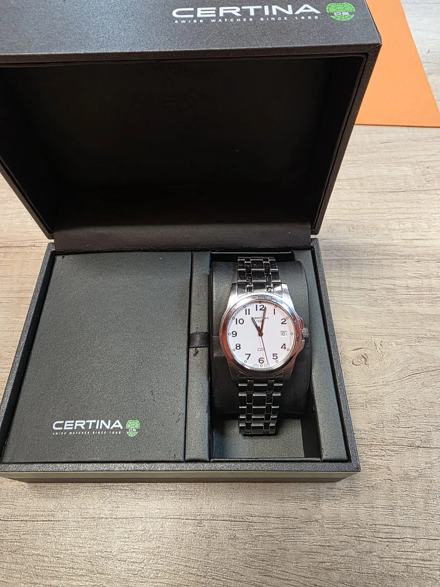 Ceas Certina DS Tradition, cod 260.7095/7195 A, mecanism quartz elvetian, geam safir, carcasa otel 37 mm, rezistenta apa 100 m, Argintiu - imagine 2