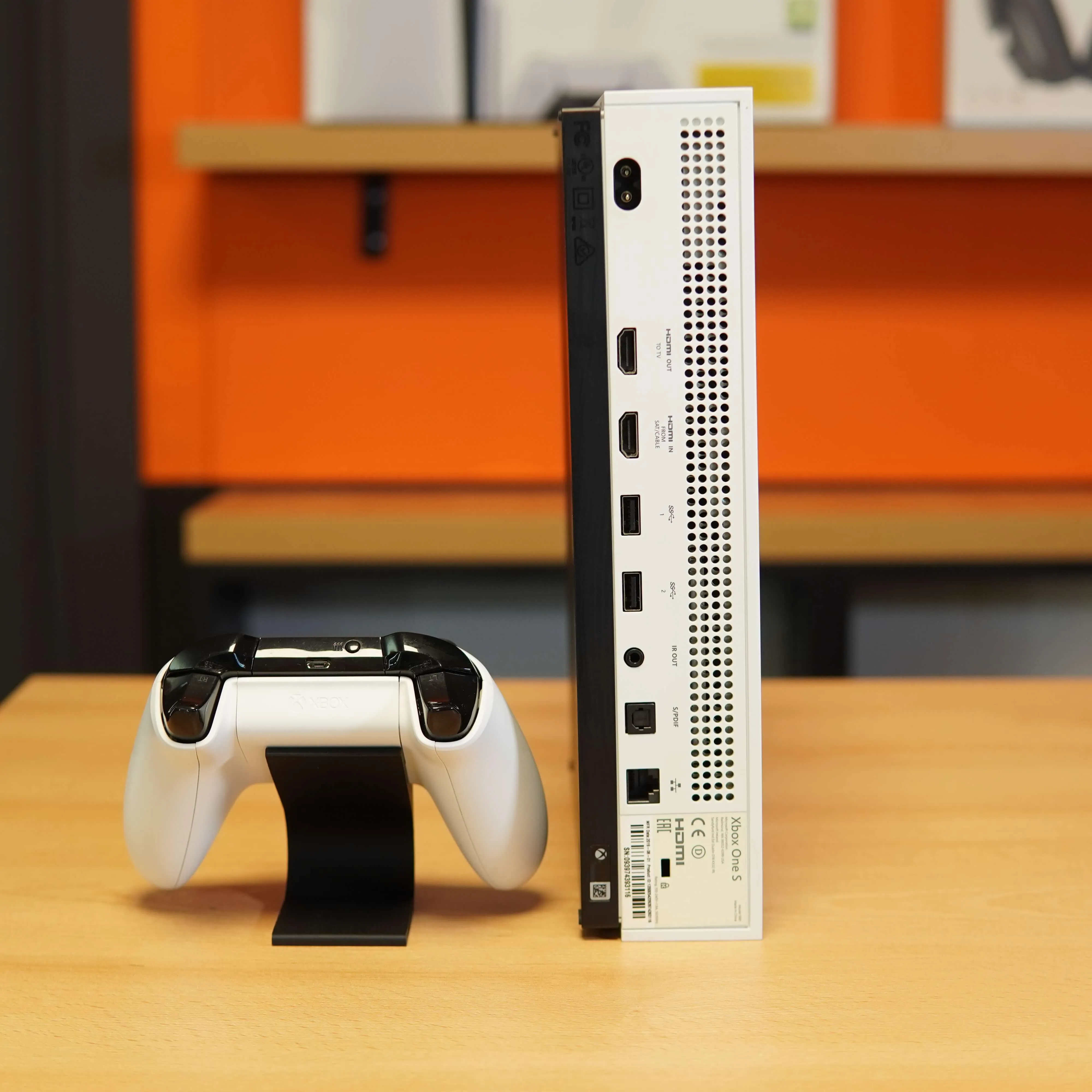 Consola Microsoft Xbox One S 1 TB + Controller, Alb - imagine 4