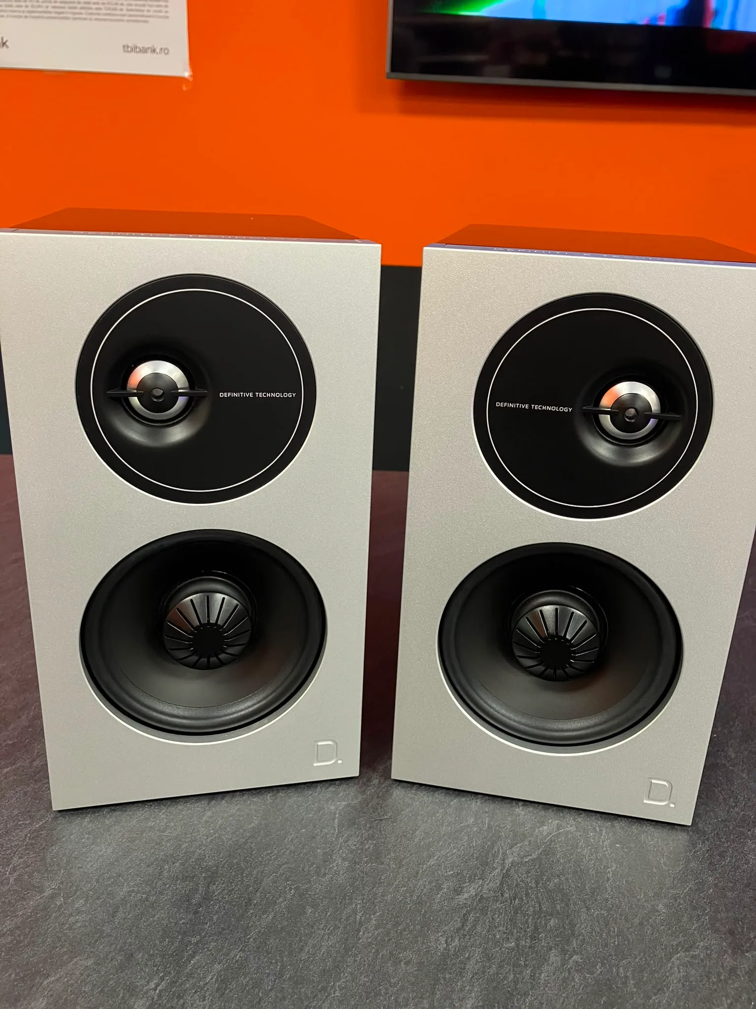 Boxe Definitive Technology Demand D7, 125W, 57Hz - 24kHz, 4 ohm, MDF cu port bass-reflex, Alb/Negru - imagine 3