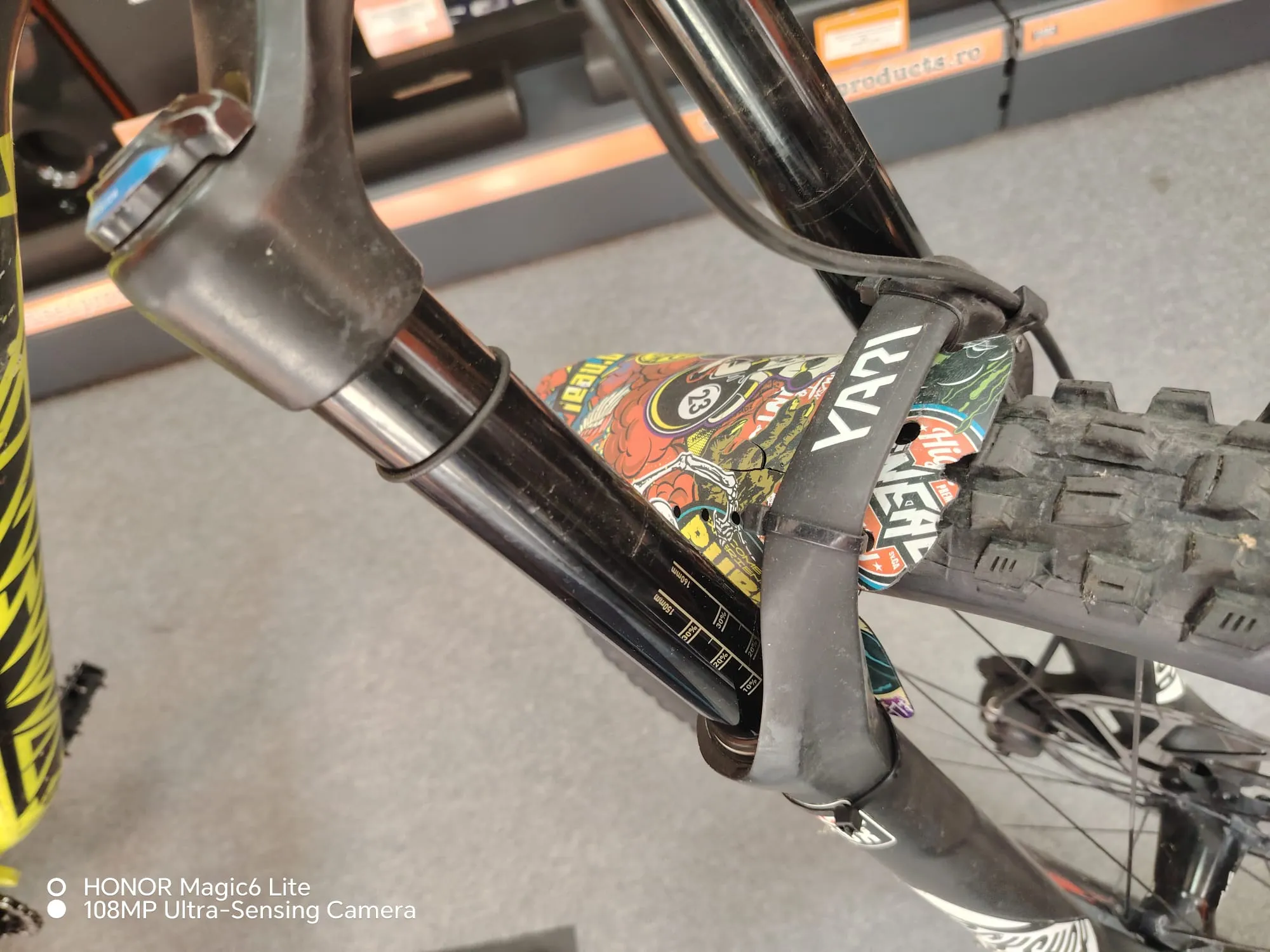 Bicicleta MTB Full Suspension Commencal META AM, Marime L, Furca RockShox Yari, Shock Spate FOX DHX 4.0, Frane Hidraulice pe Disc SRAM CODE R, Roti 27.5 Inch, Ghidon Nukeproof 780, Pipa Azonic 35mm, Verde - imagine 2
