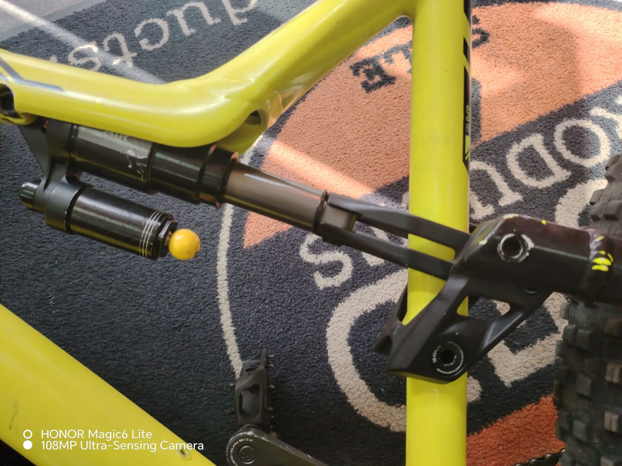Bicicleta MTB Full Suspension Commencal META AM, Marime L, Furca RockShox Yari, Shock Spate FOX DHX 4.0, Frane Hidraulice pe Disc SRAM CODE R, Roti 27.5 Inch, Ghidon Nukeproof 780, Pipa Azonic 35mm, Verde - imagine 3