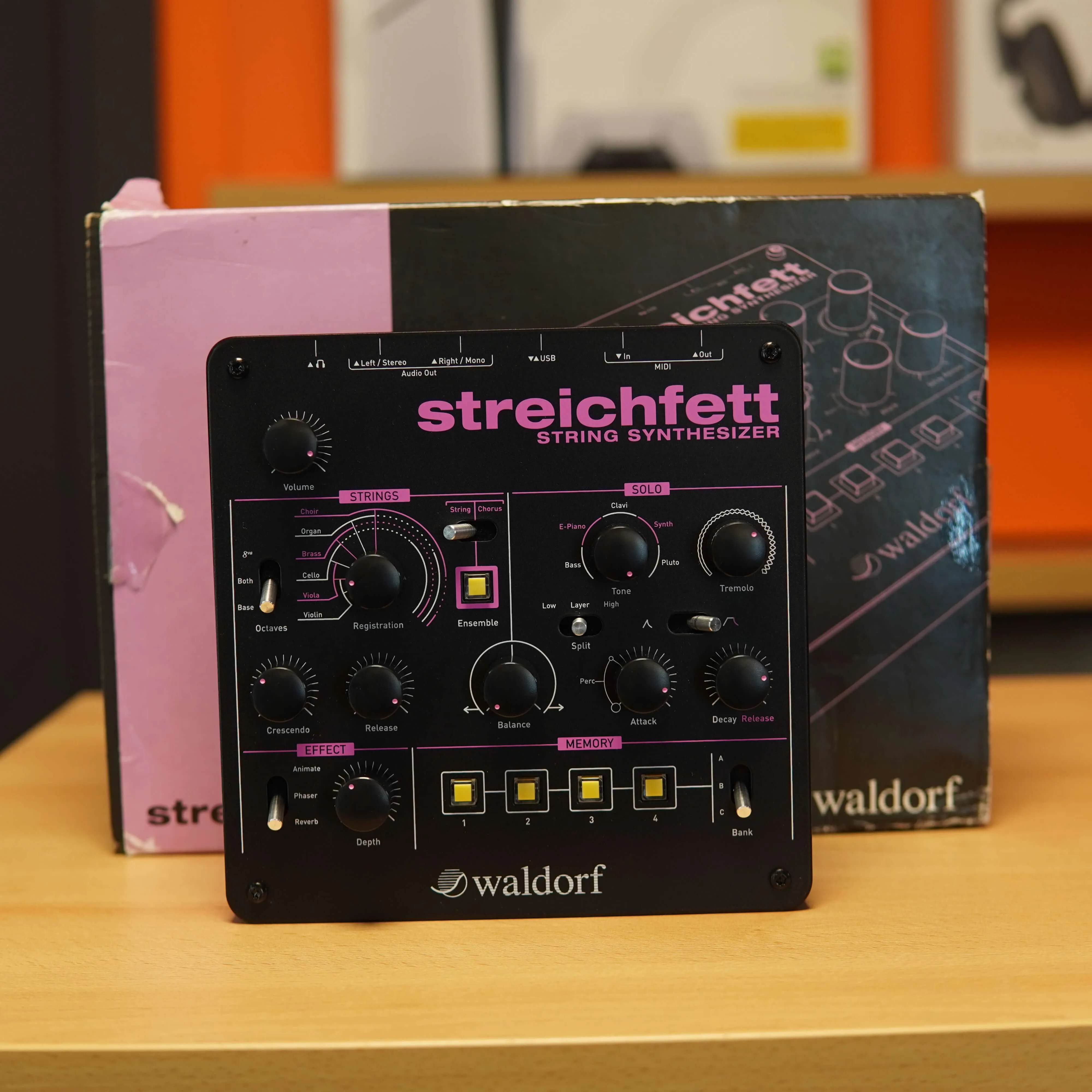 Sintetizator de Corzi și Vocoder Waldorf Streichfett - imagine 2