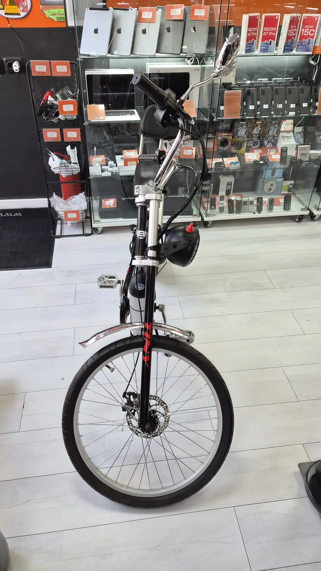 Bicicleta Electrica Domekit E-Bike, 350W, 35-50 km/H, Sustine pana la 140 kg, Autonomie pana la 25 km, Cadru din otel cu carbon ridicat, Roata Fata 24 inch, Roata Spate 20 inch, Cheie pornire bicicleta, Far, Claxon, Negru/ Rosu - imagine 4