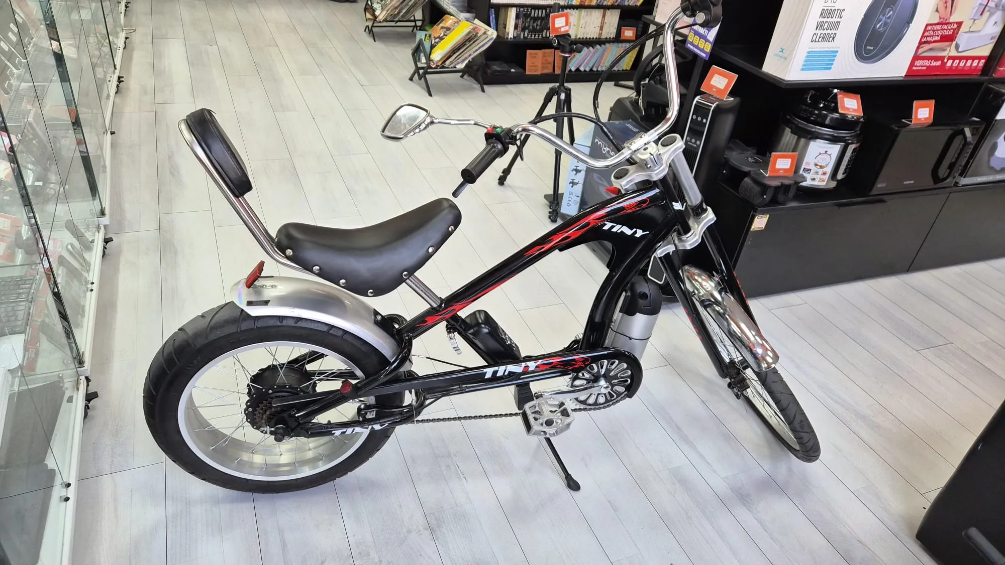 Bicicleta Electrica Domekit E-Bike, 350W, 35-50 km/H, Sustine pana la 140 kg, Autonomie pana la 25 km, Cadru din otel cu carbon ridicat, Roata Fata 24 inch, Roata Spate 20 inch, Cheie pornire bicicleta, Far, Claxon, Negru/ Rosu