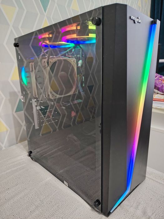 Sistem PC Gaming cu Procesor Intel I9-9900KF 3.5-5.0 GHz, 32 GB Ram DDR4, Stocare SSD 500 GB, HDD 1 TB, Placa Video RTX 2070 Super 8 GB GDDR6, 3 x DP, HDMI, 5 x USB-A, Type-C, DVI