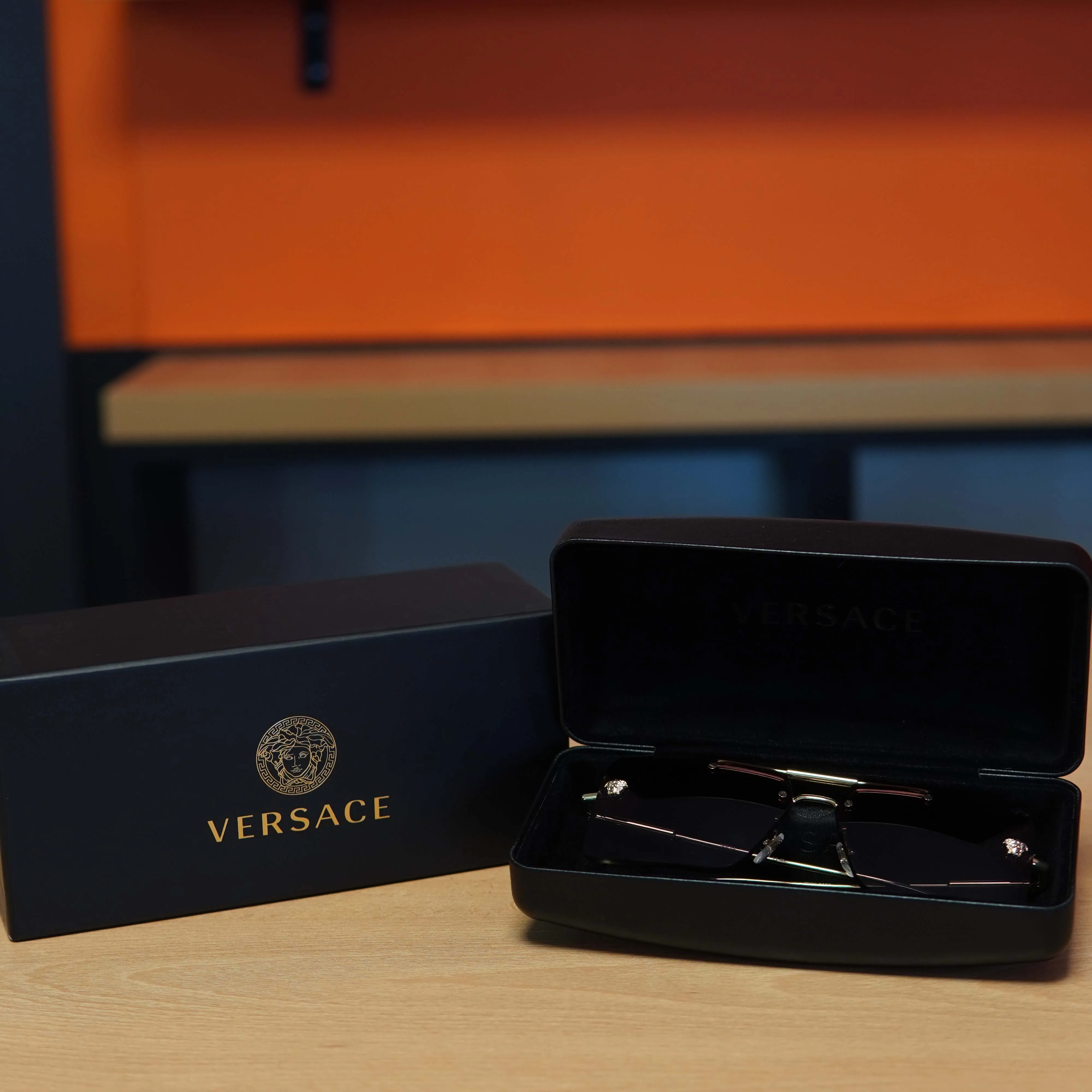 Ochelari de soare Versace VE2245, 1002/8H, 60X13 145, Violet Gradient - imagine 2