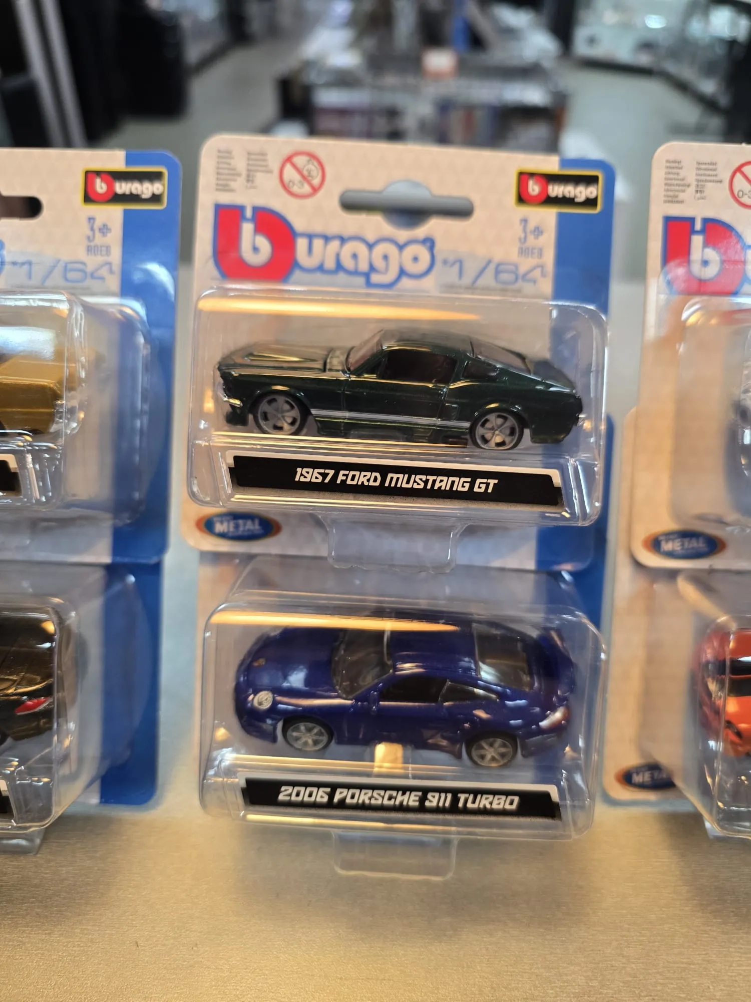 Macheta Auto Burago 18-59000, DieCast +3 Ani, 1:64, Diverse Model - imagine 2