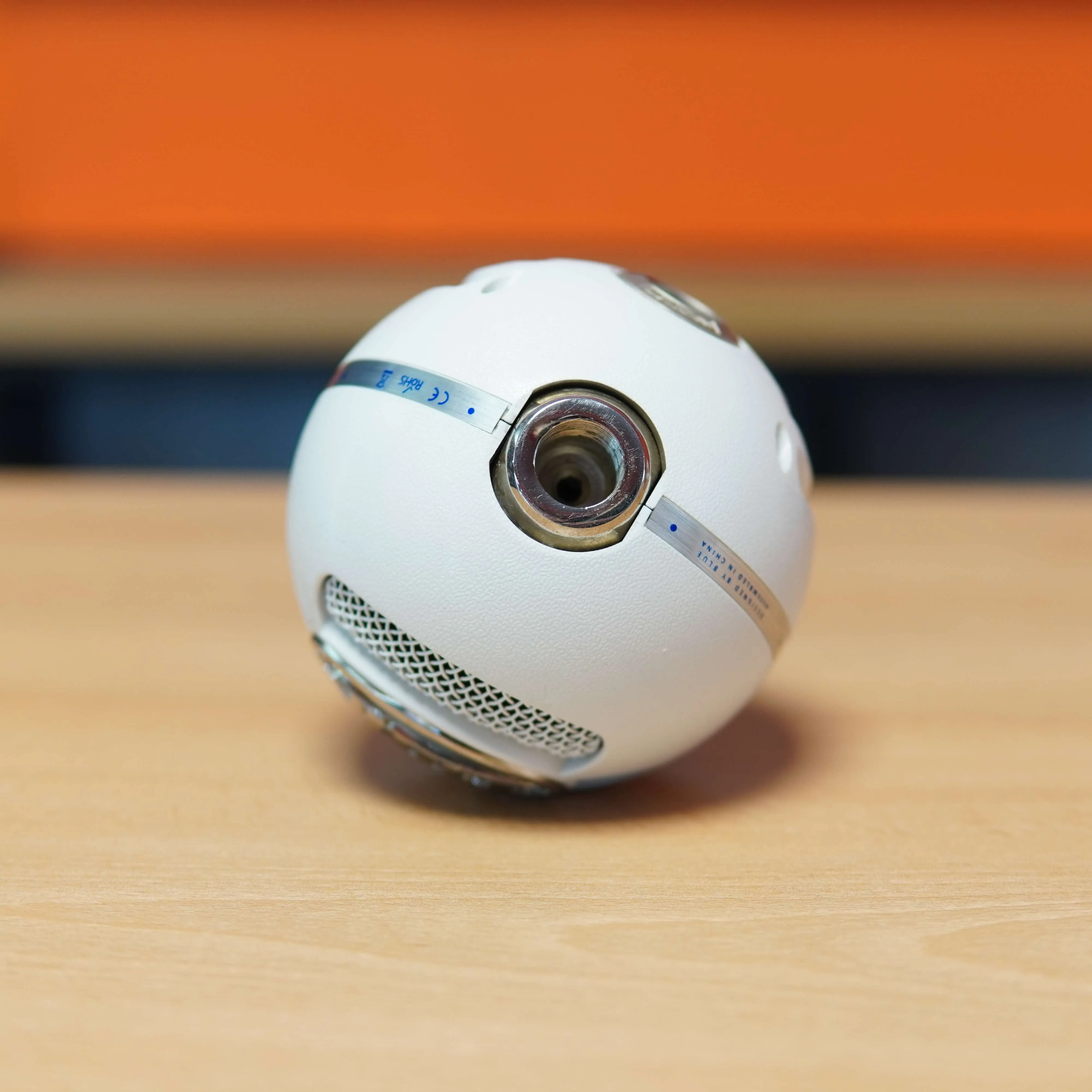 Microfon Streaming Blue Yeti Snowball (fara statif / suport) - imagine 4