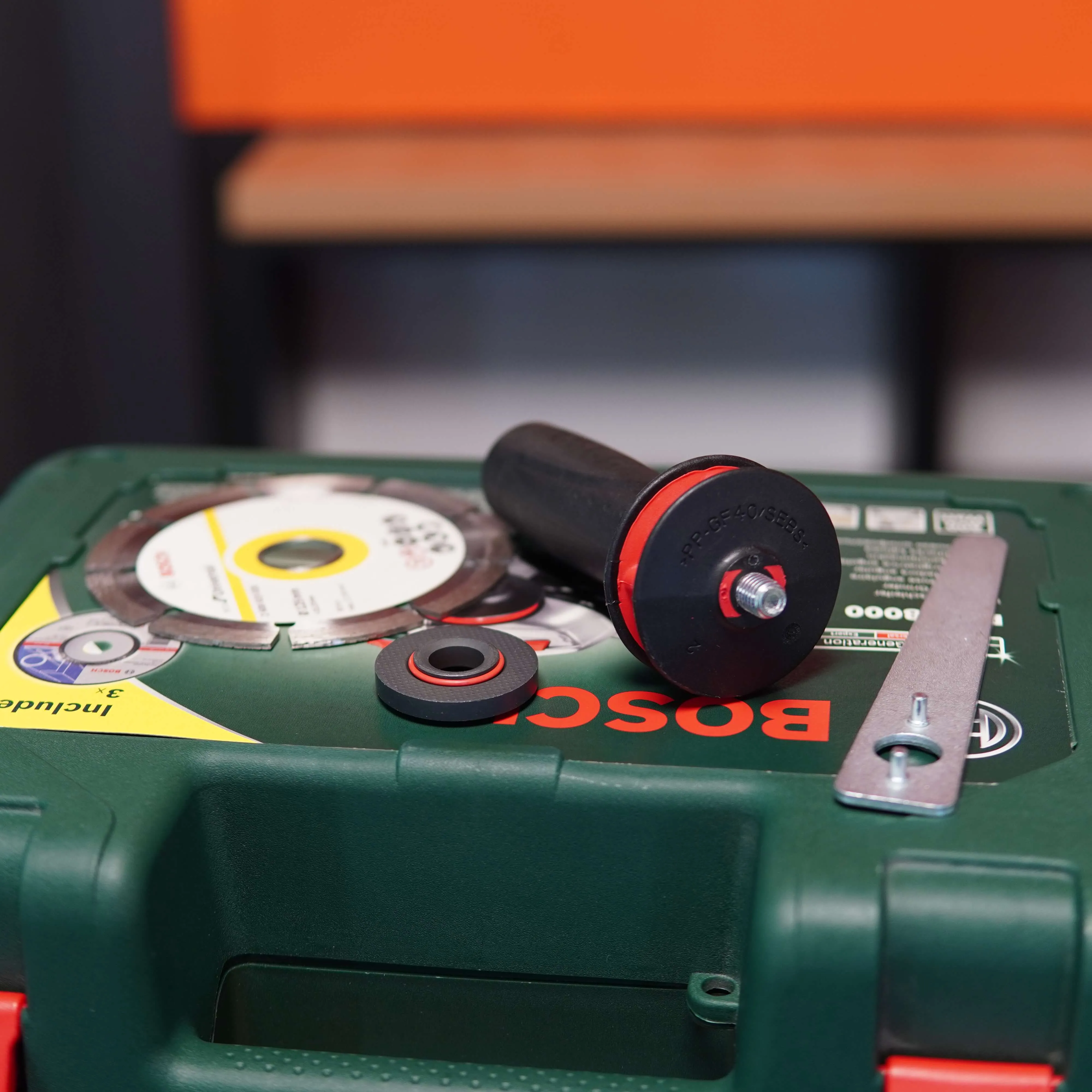 Polizor Unghiular Bosch PWS 8000, 800w cu disc de 125 mm, (Nou Desigilat) - imagine 6