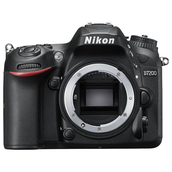 Aparat foto Nikon D5200 + Obiectiv Nikon 18-140mm 1:3.5-5.6 G ED VR