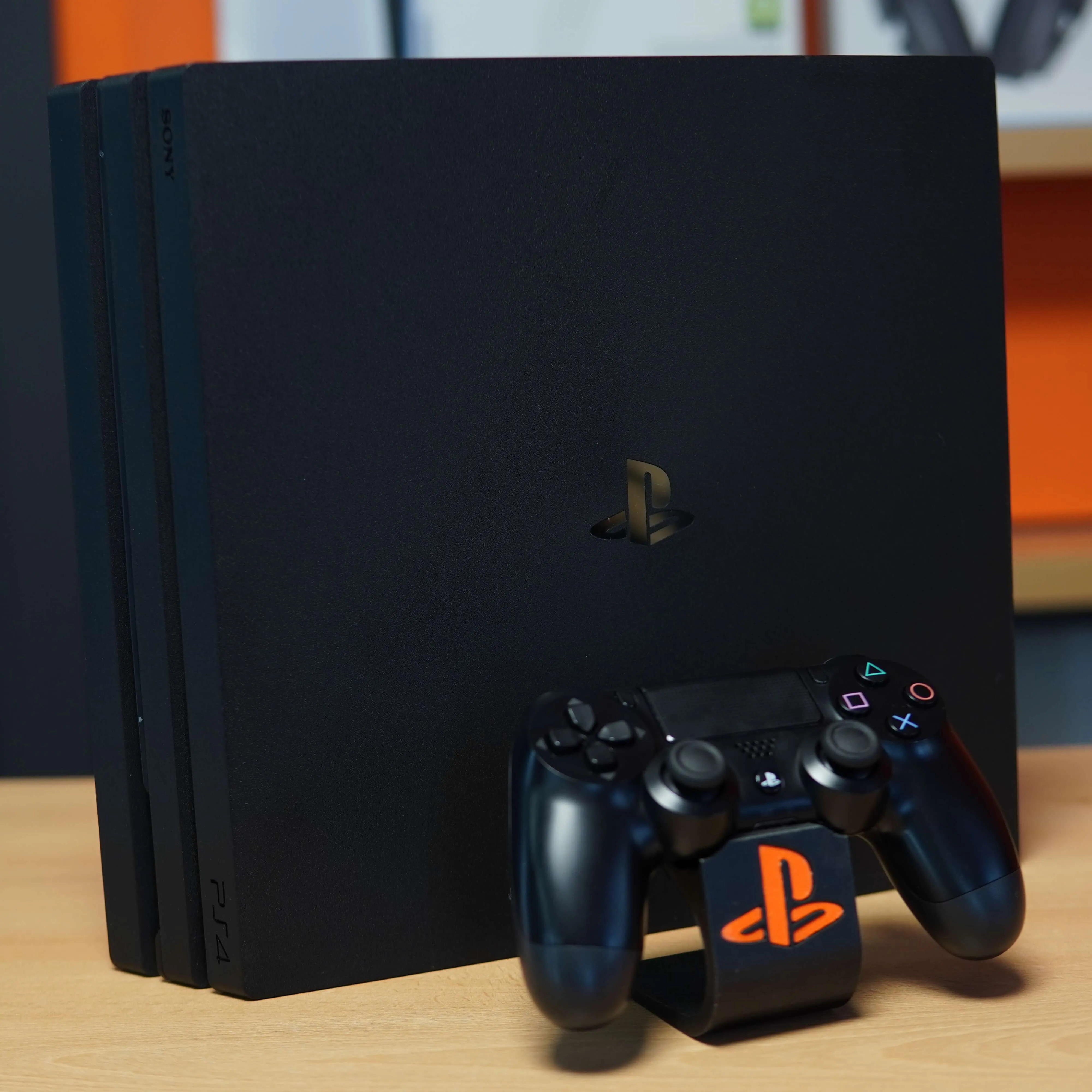 Consola Sony Playstation 4 Pro 1 TB + Controller, Negru - imagine 2