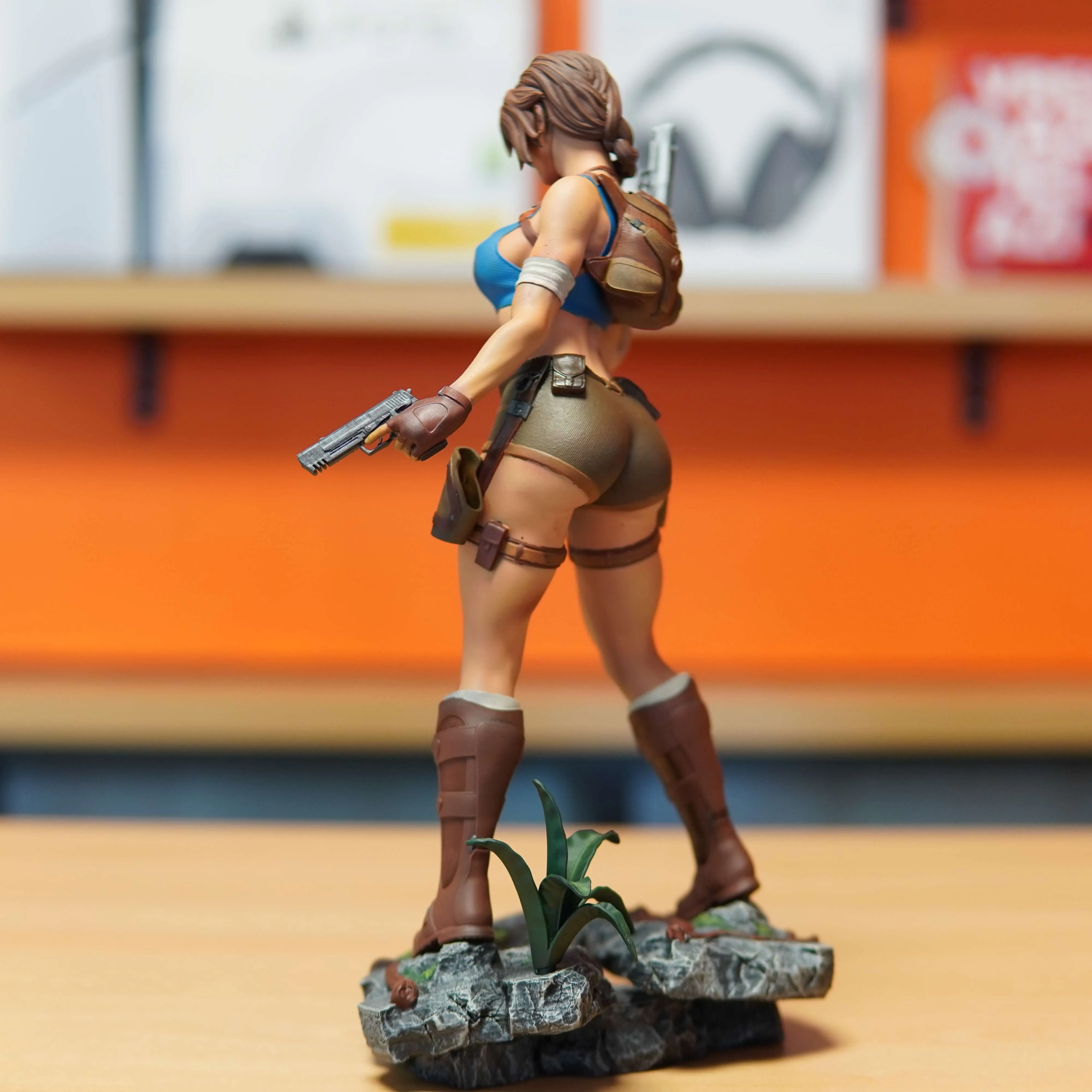 Lara Croft - Tomb Raider (Figurina Printata 3D, Rasina, Pictata / Finisaj Manual), 30cm - imagine 4