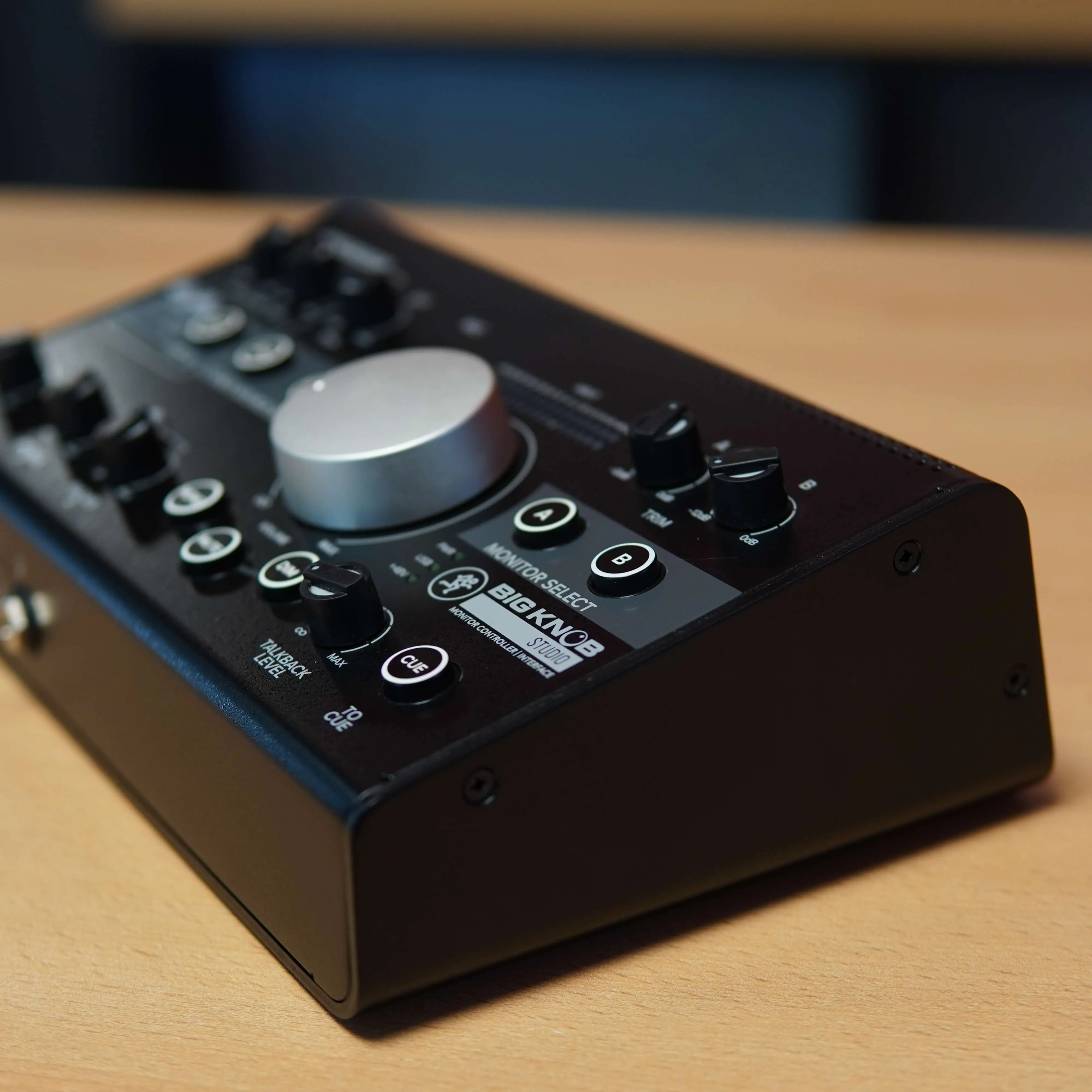 Interfata Audio Mackie Big Knob Studio - imagine 4