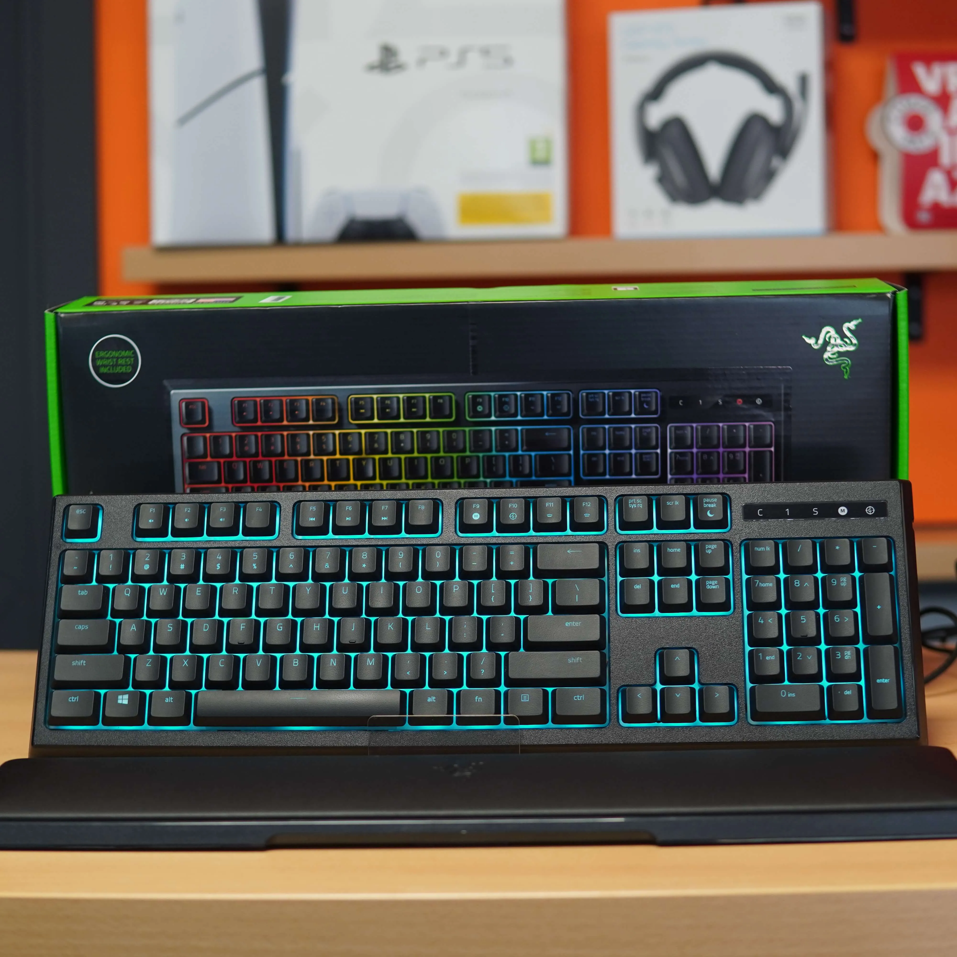 Tastatura Gaming Razer Ornata Chrom, RGB - imagine 2