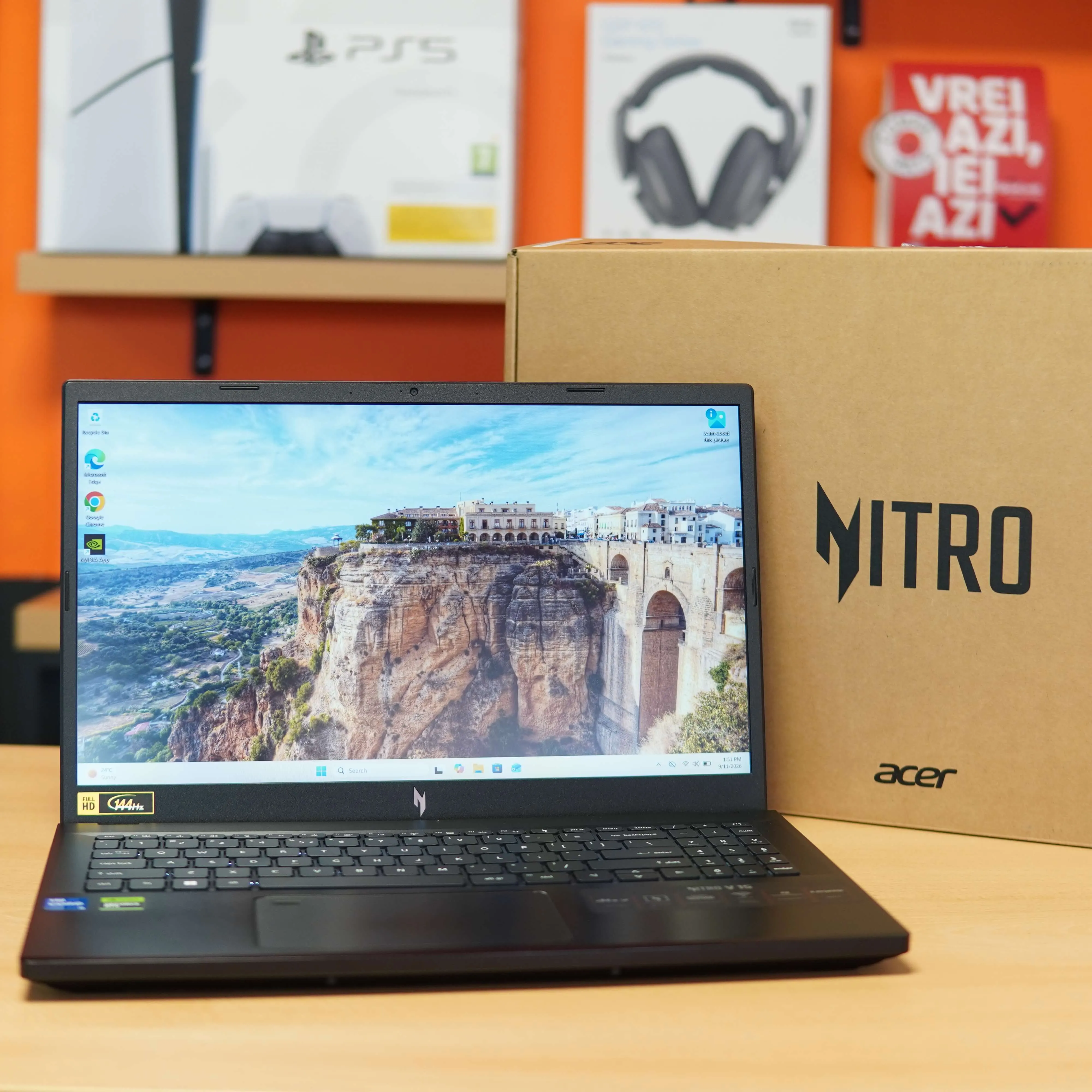 Laptop Gaming ACER Nitro V 15 ANV15-51, 15.6'', 144Hz, FHD, i5-13420h, 16 GB DDR5, 512 GB SSD, RTX 4050 6 GB, Negru - imagine 2