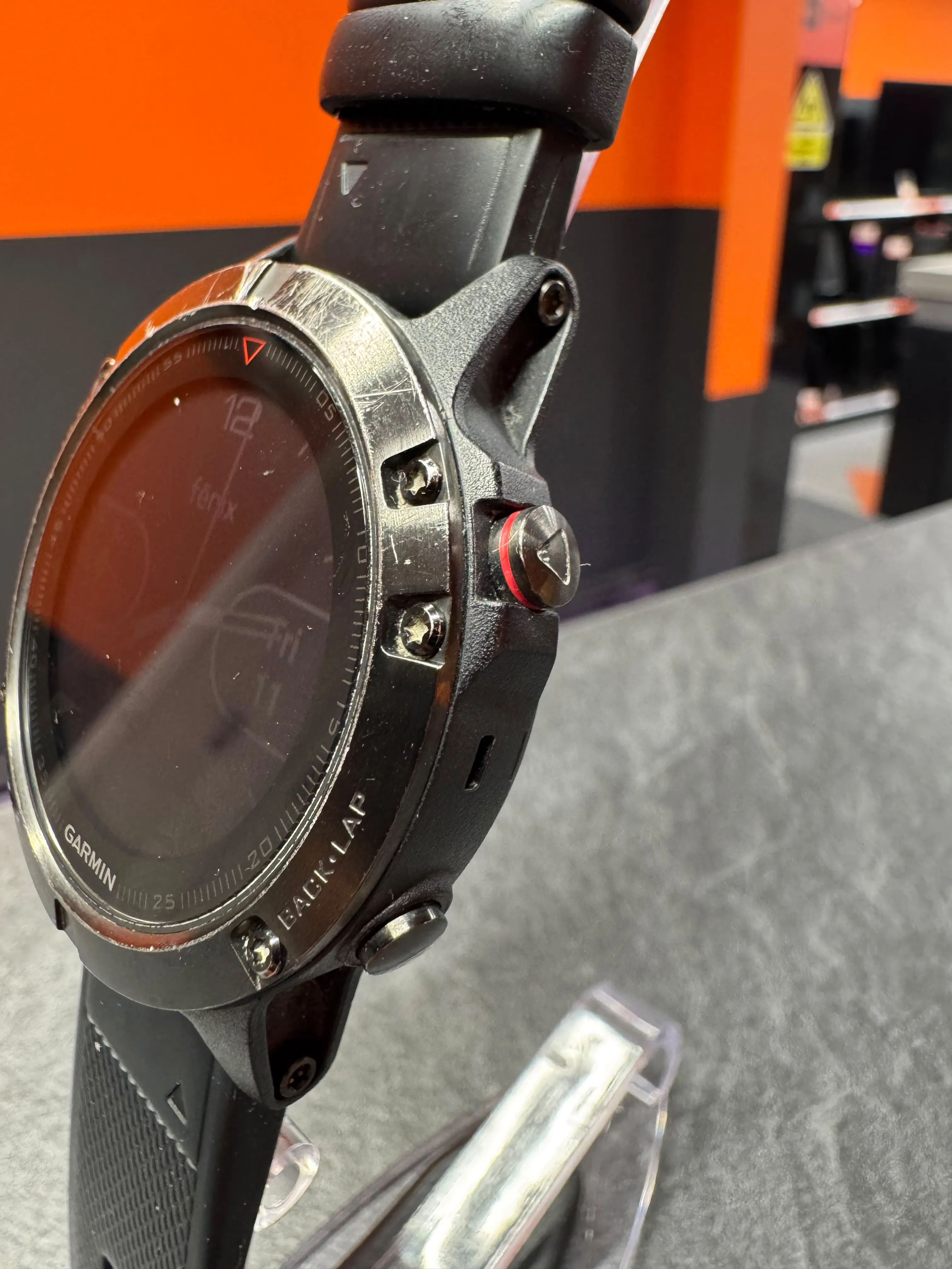 Smartwatch Garmin Fenix 5, 47mm, GPS/GLONASS, HR, Altimetru, Busola, 10 ATM, QuickFit 22mm, Negru - imagine 3