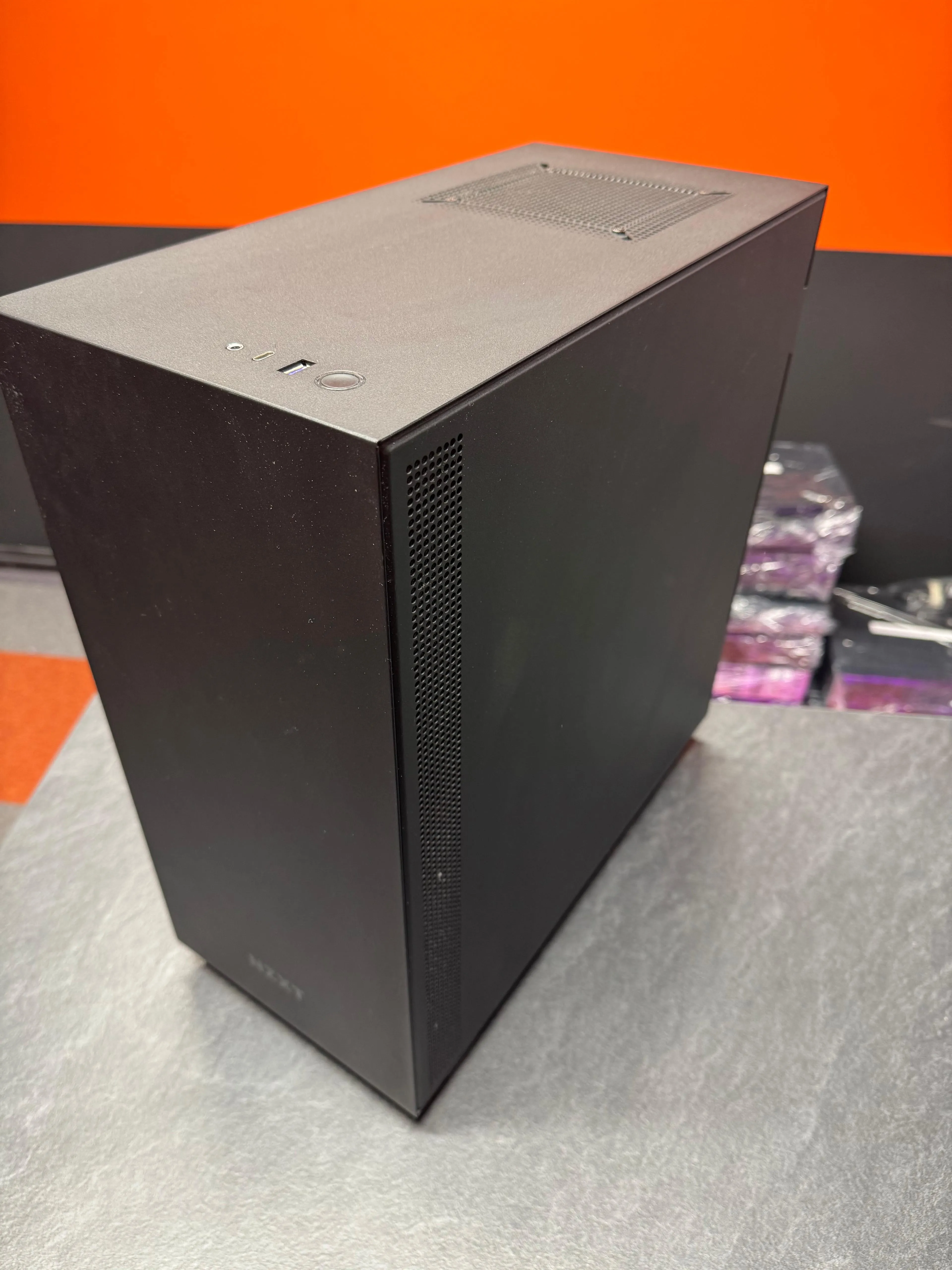Sistem Desktop Gaming NZXT H510i, AMD Ryzen 5 3600XT 6-Core, 16 GB RAM DDR4, SSD 256 GB Samsung 970 EVO Plus, HDD 2 TB, AMD Radeon RX 5700XT 8 Gb, Sursa Seasonic 750W - imagine 2