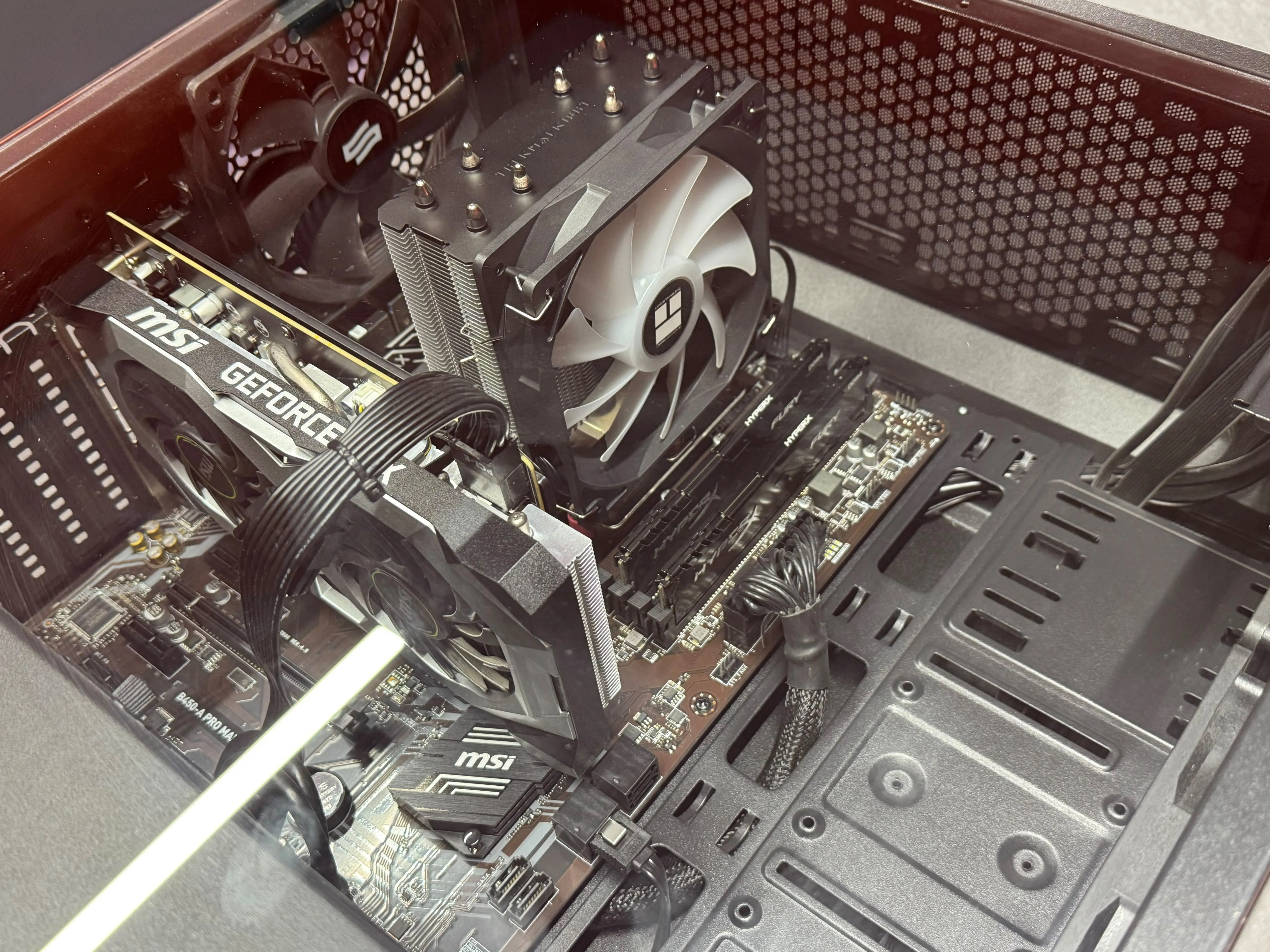 Sistem Desktop Gaming SilentiumPC Regnum, AMD Ryzen 5 3600X 6-Core 3.8 GHz, 16 GB RAM DDR4, SSD 256 GB, HDD 1 TB, NVIDIA RTX 2070 8 GB - imagine 4