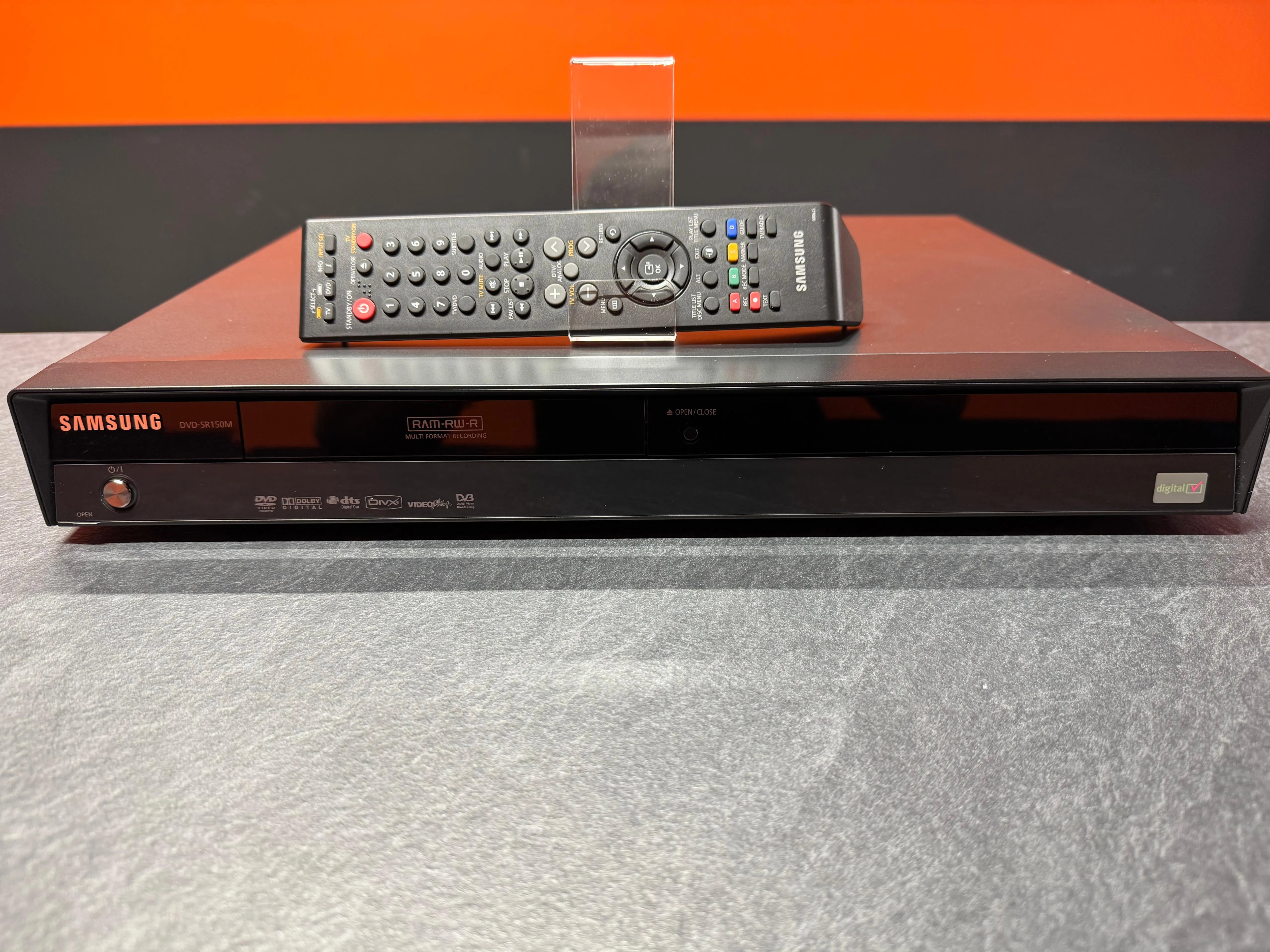 DVD Recorder Samsung DVD-SR150M, DVB-T, DVD-R/RW/RAM, Telecomanda - imagine 2