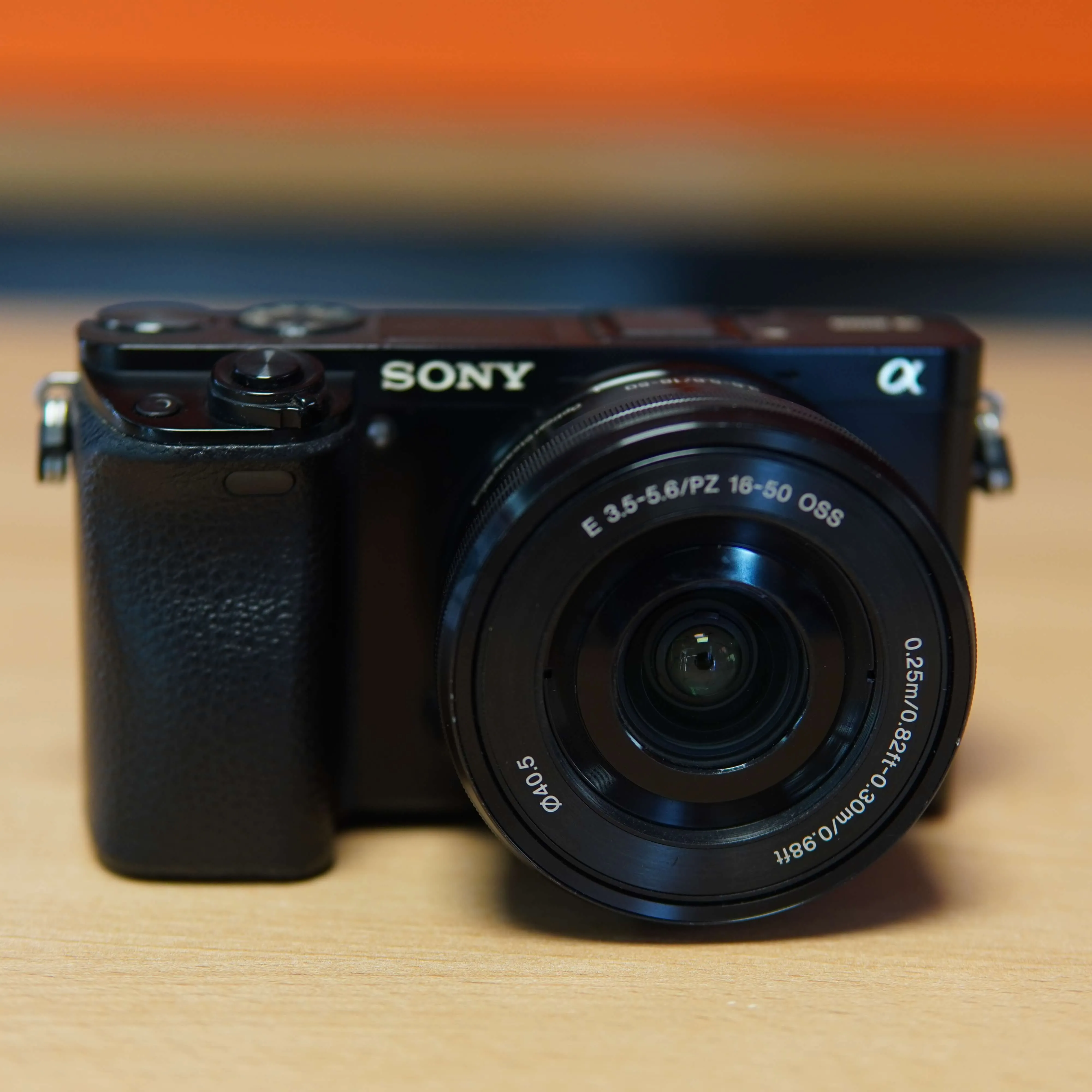 Aparat Foto Mirrorless Sony Alpha 6000 + Obiectiv E PZ 16-50 mm F 3.5-5.6 OSS, Negru - imagine 3