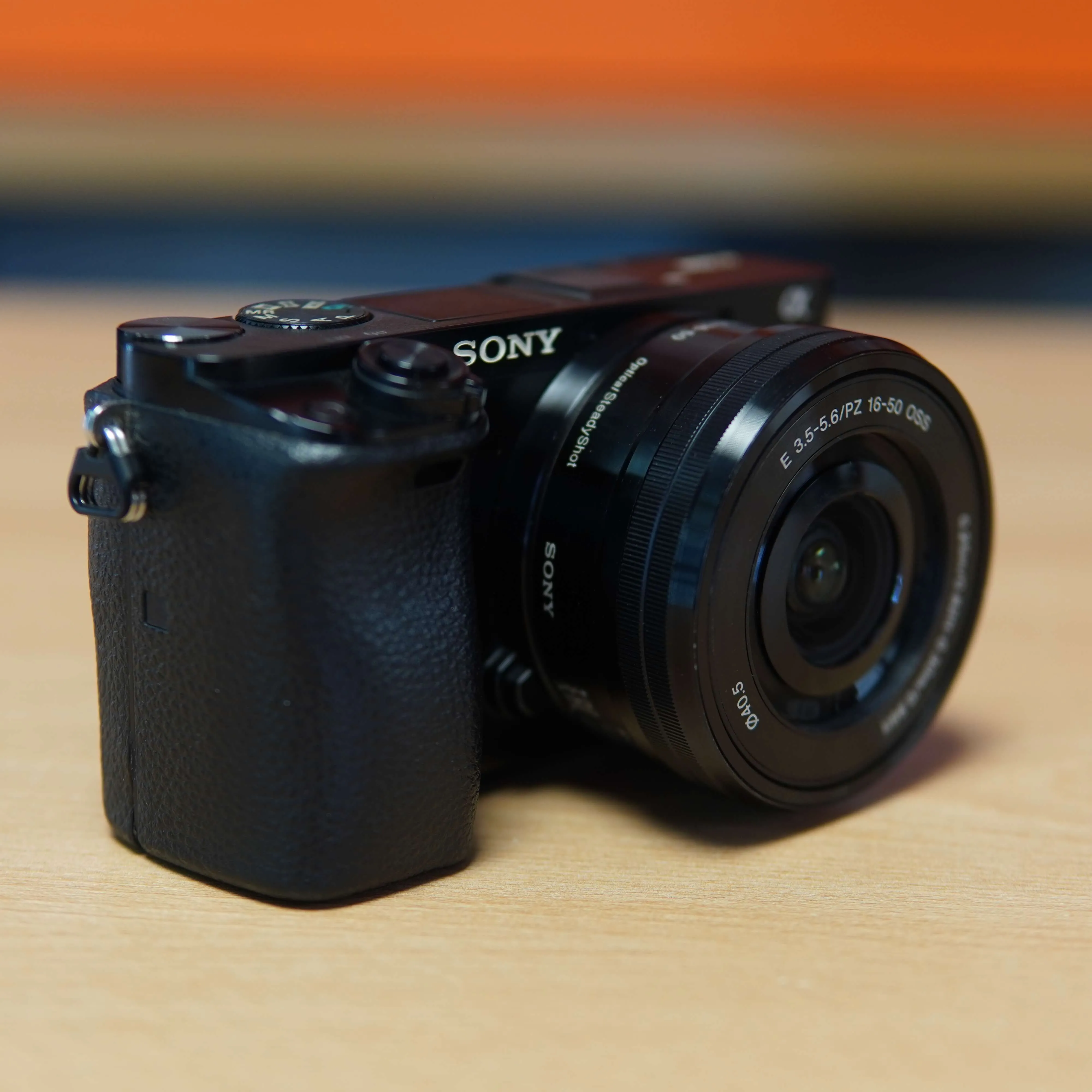 Aparat Foto Mirrorless Sony Alpha 6000 + Obiectiv E PZ 16-50 mm F 3.5-5.6 OSS, Negru - imagine 4