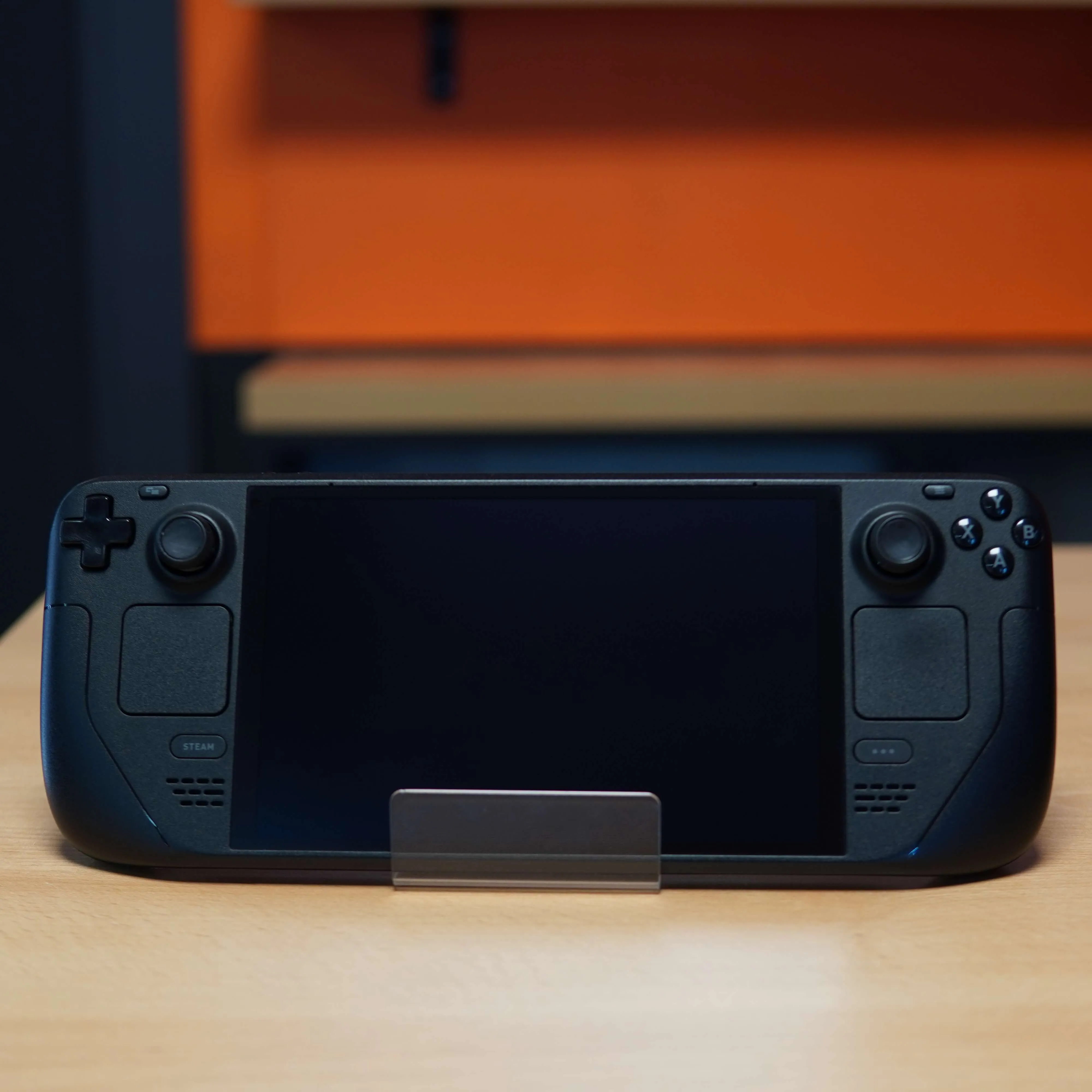 Consola portabila Valve Steam Deck OLED, 1 Tb NVMe, 7.4 inch, 90 Hz, 16 Gb RAM DDR5, AMD Zen 2, RDNA 8, TrackPad, Wi-Fi 6, Bluetooth, Giroscop, SteamOS - imagine 3