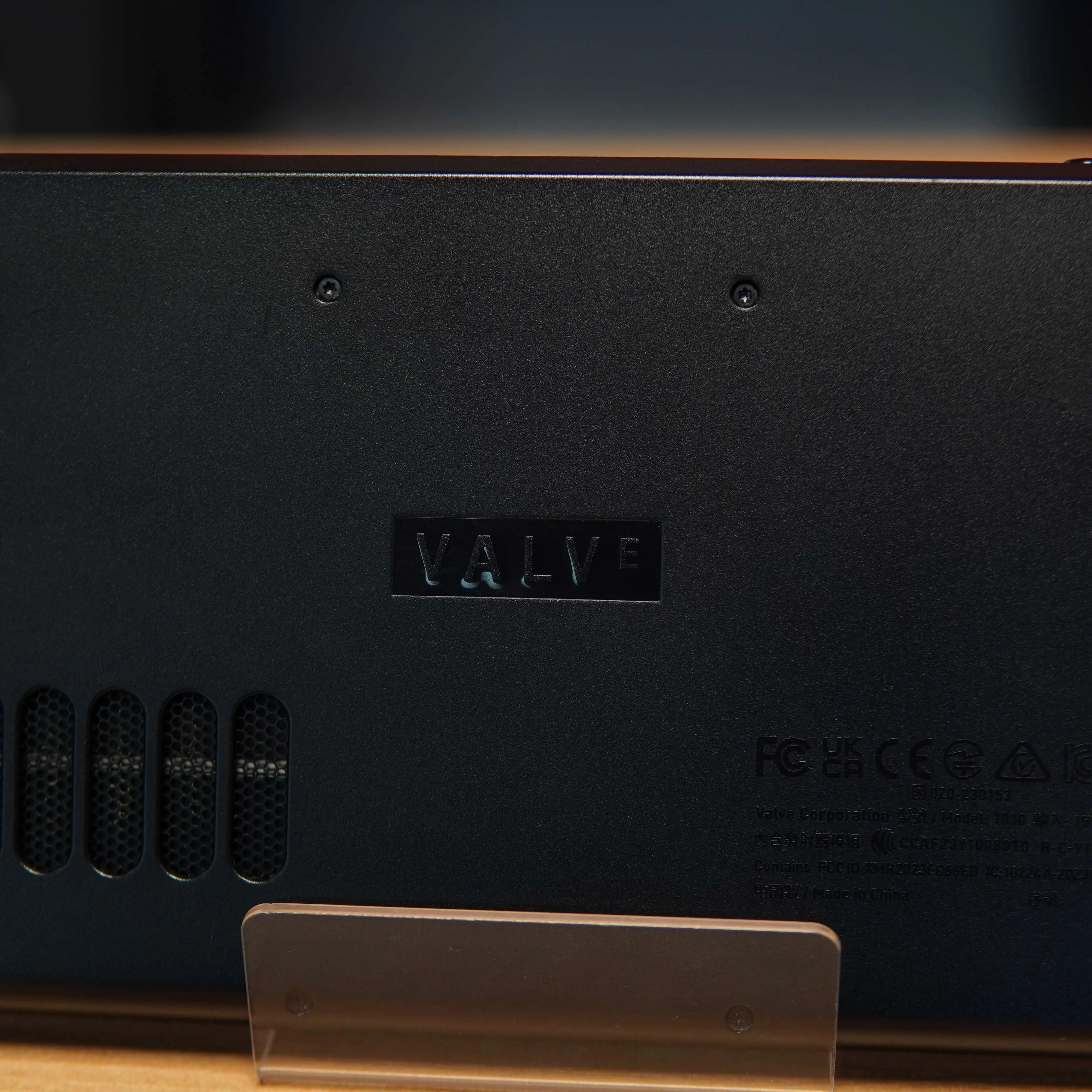 Consola portabila Valve Steam Deck OLED, 1 Tb NVMe, 7.4 inch, 90 Hz, 16 Gb RAM DDR5, AMD Zen 2, RDNA 8, TrackPad, Wi-Fi 6, Bluetooth, Giroscop, SteamOS - imagine 10
