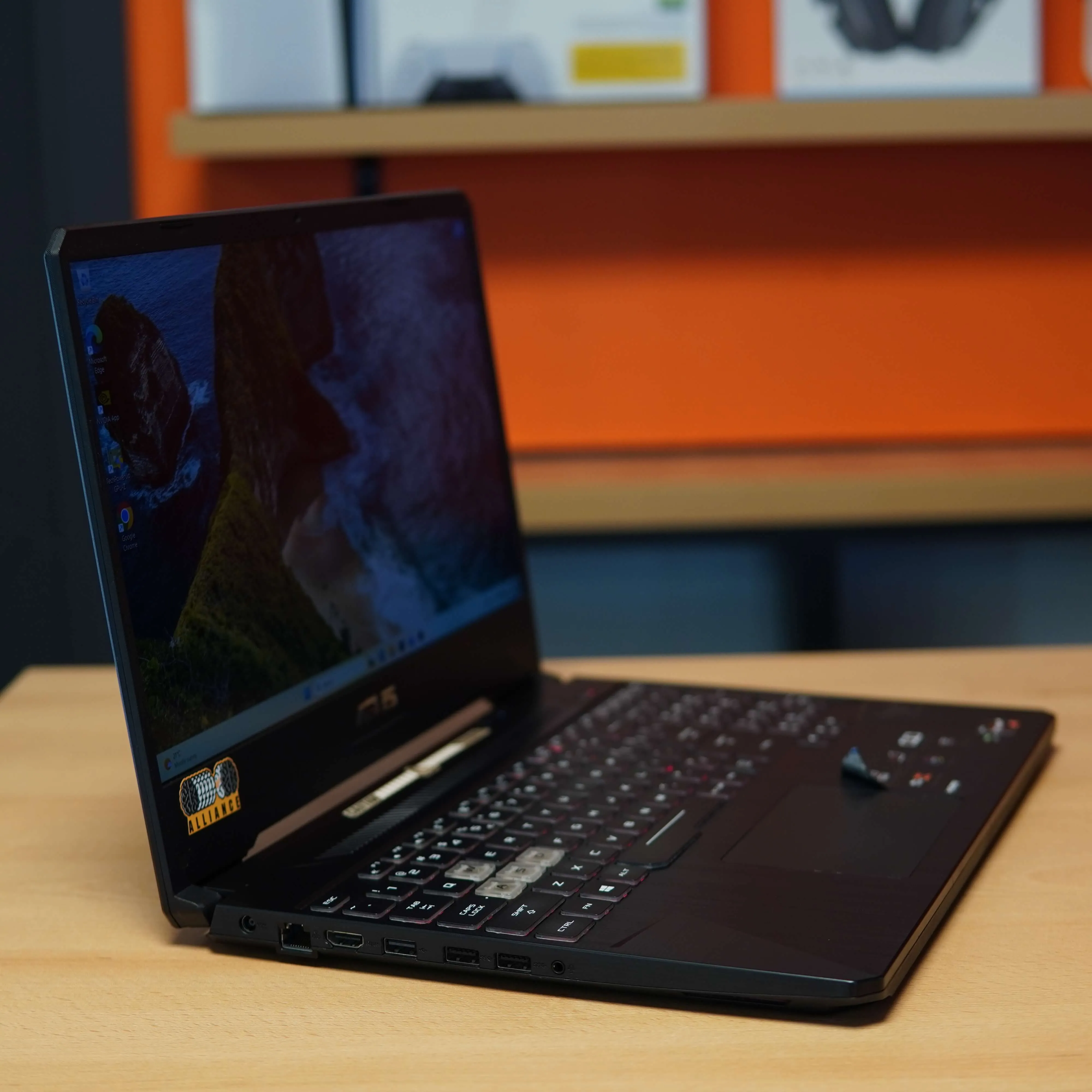 Laptop Gaming Asus TUF Gaming FX505DU-AL052, AMD Ryzen 7 3750h, 8GB DDR4, 512GB SSD, GTA 1660 Ti 6GB, Negru - imagine 3
